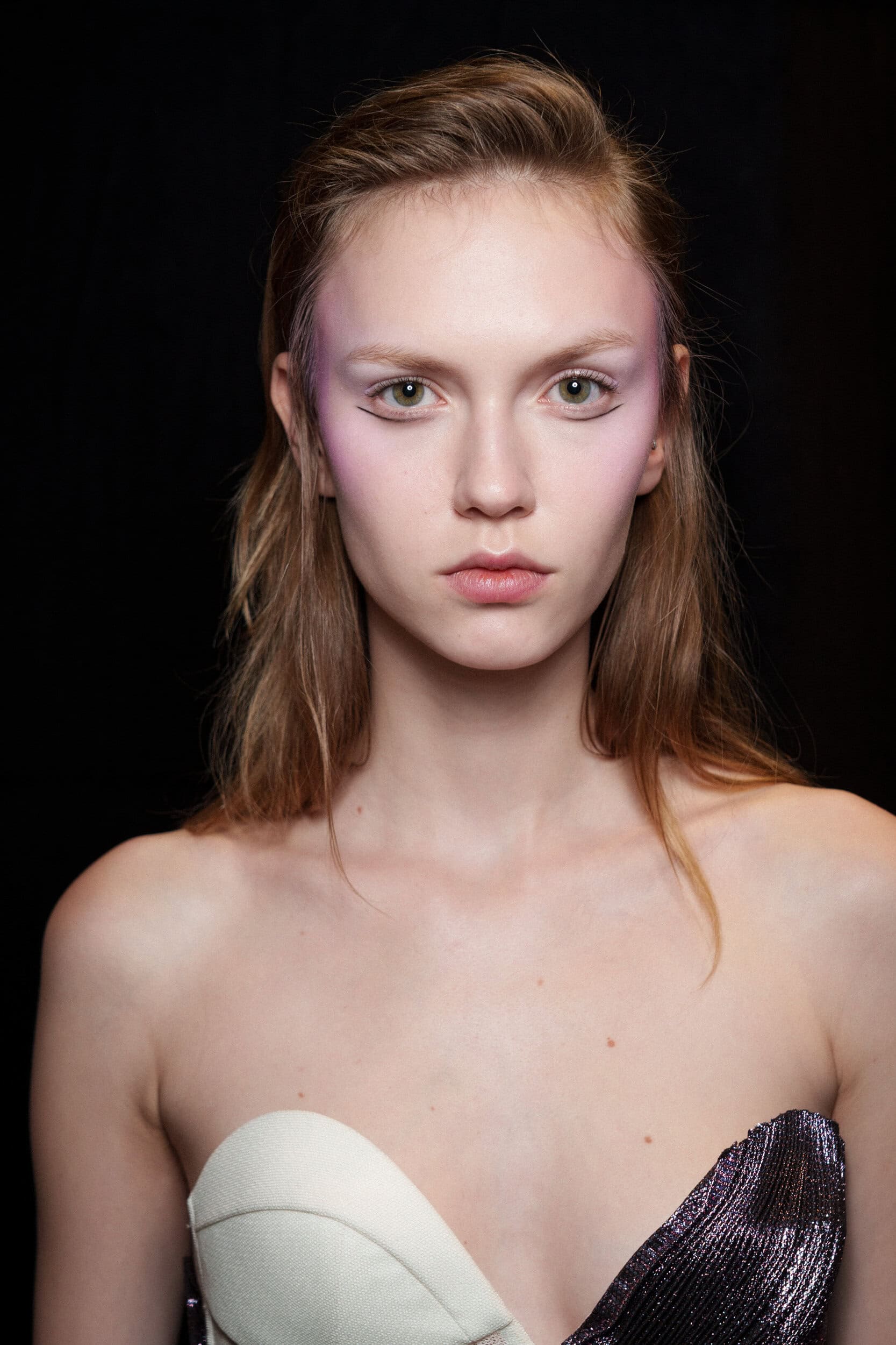 Ardazaei Fall 2025 Couture Fashion Show Backstage