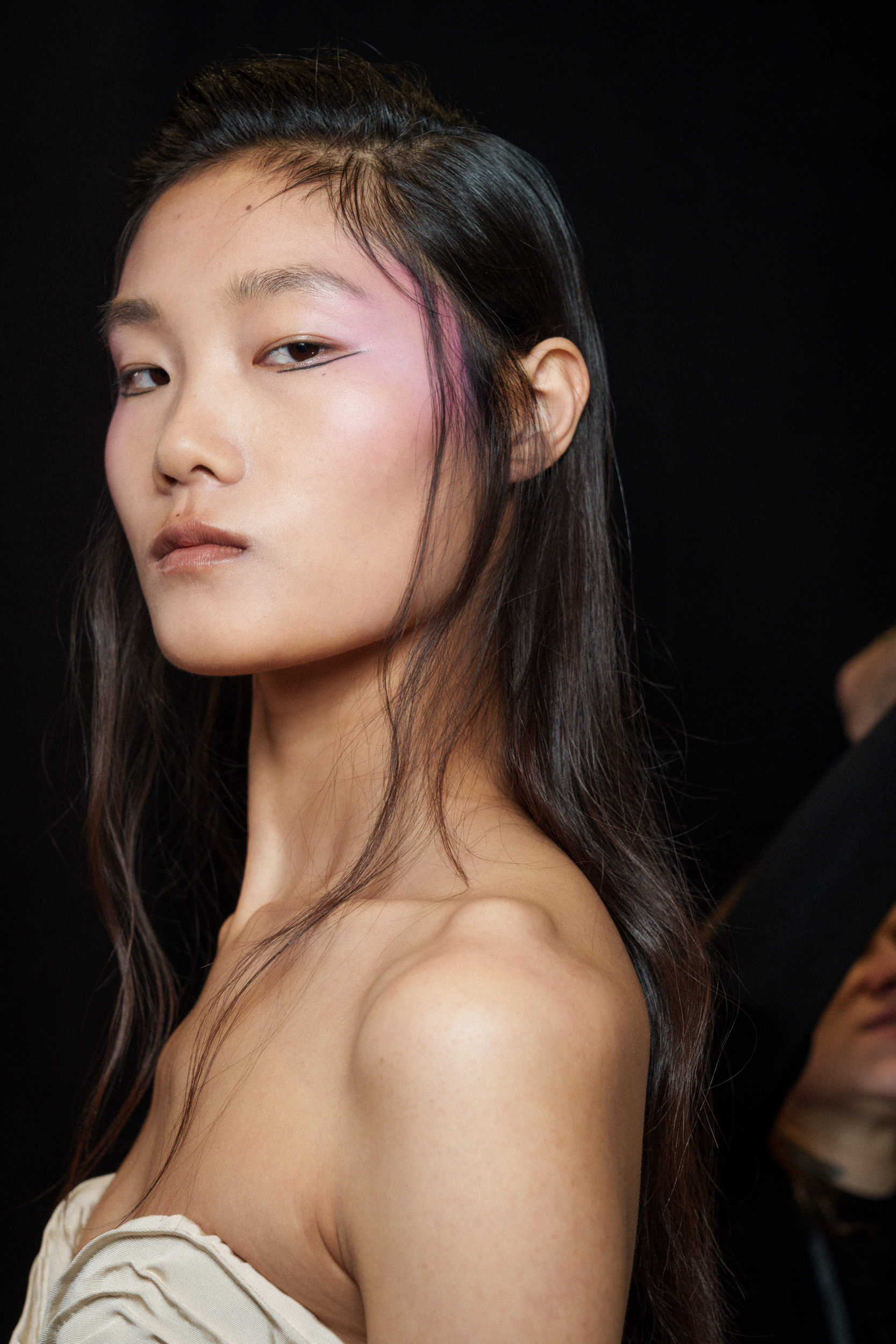 Ardazaei Fall 2025 Couture Fashion Show Backstage