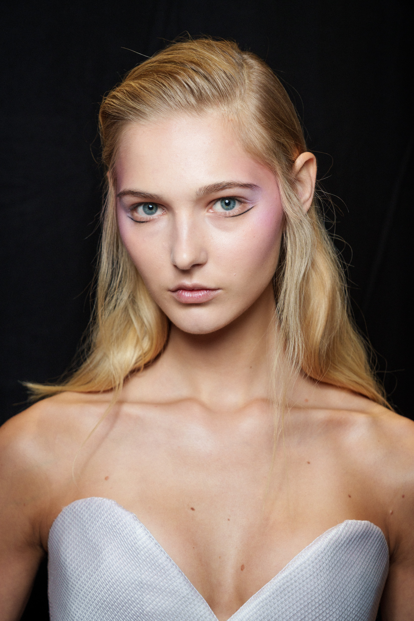 Ardazaei Fall 2025 Couture Fashion Show Backstage