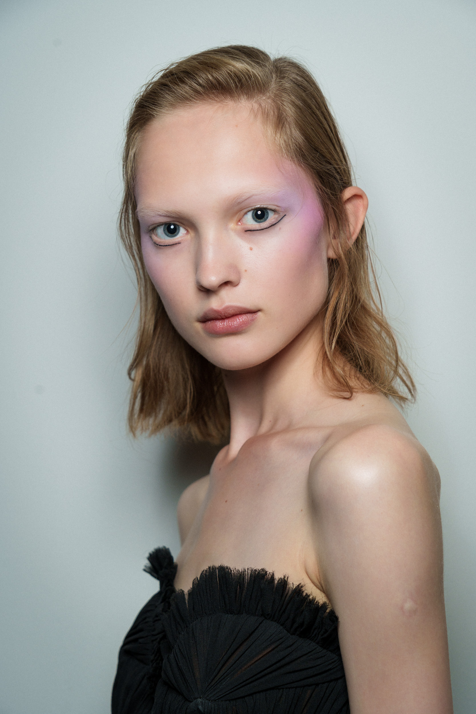 Ardazaei Fall 2025 Couture Fashion Show Backstage