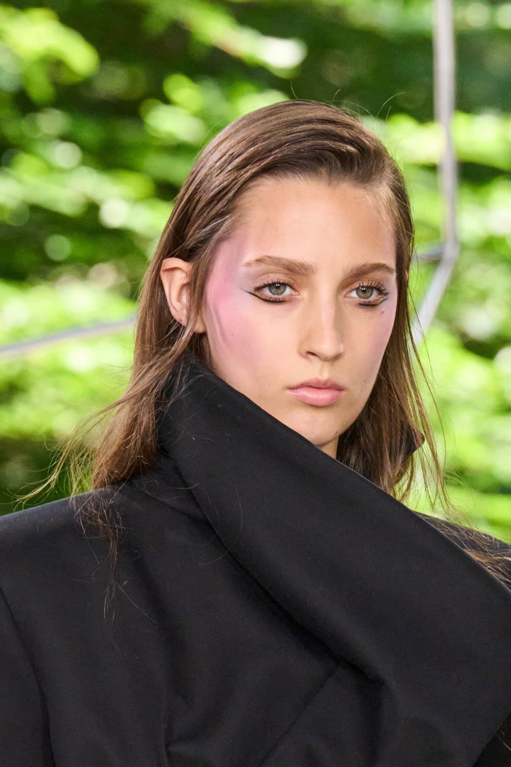 Ardazaei Fall 2025 Couture Fashion Show Details