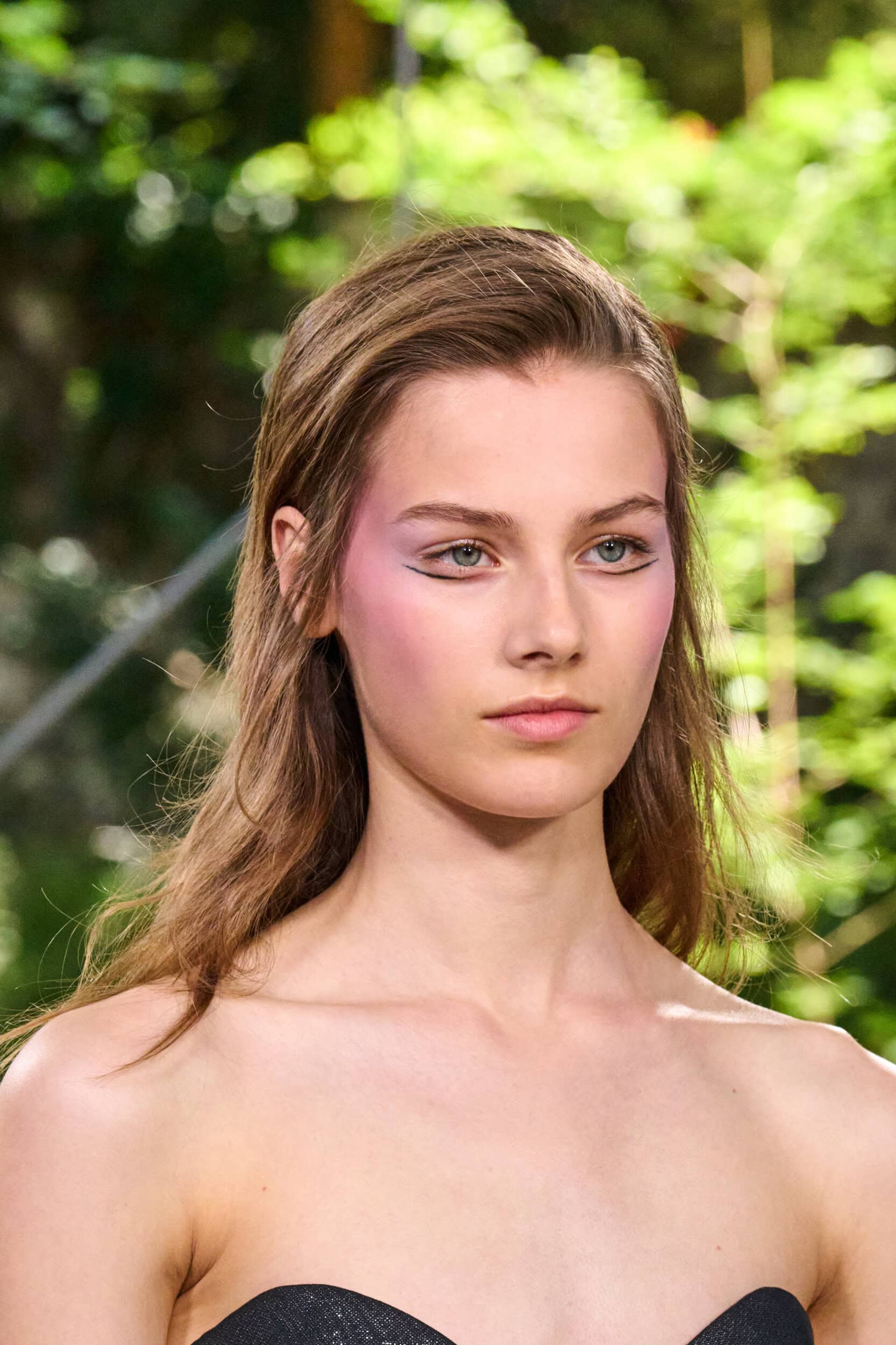 Ardazaei Fall 2025 Couture Fashion Show Details