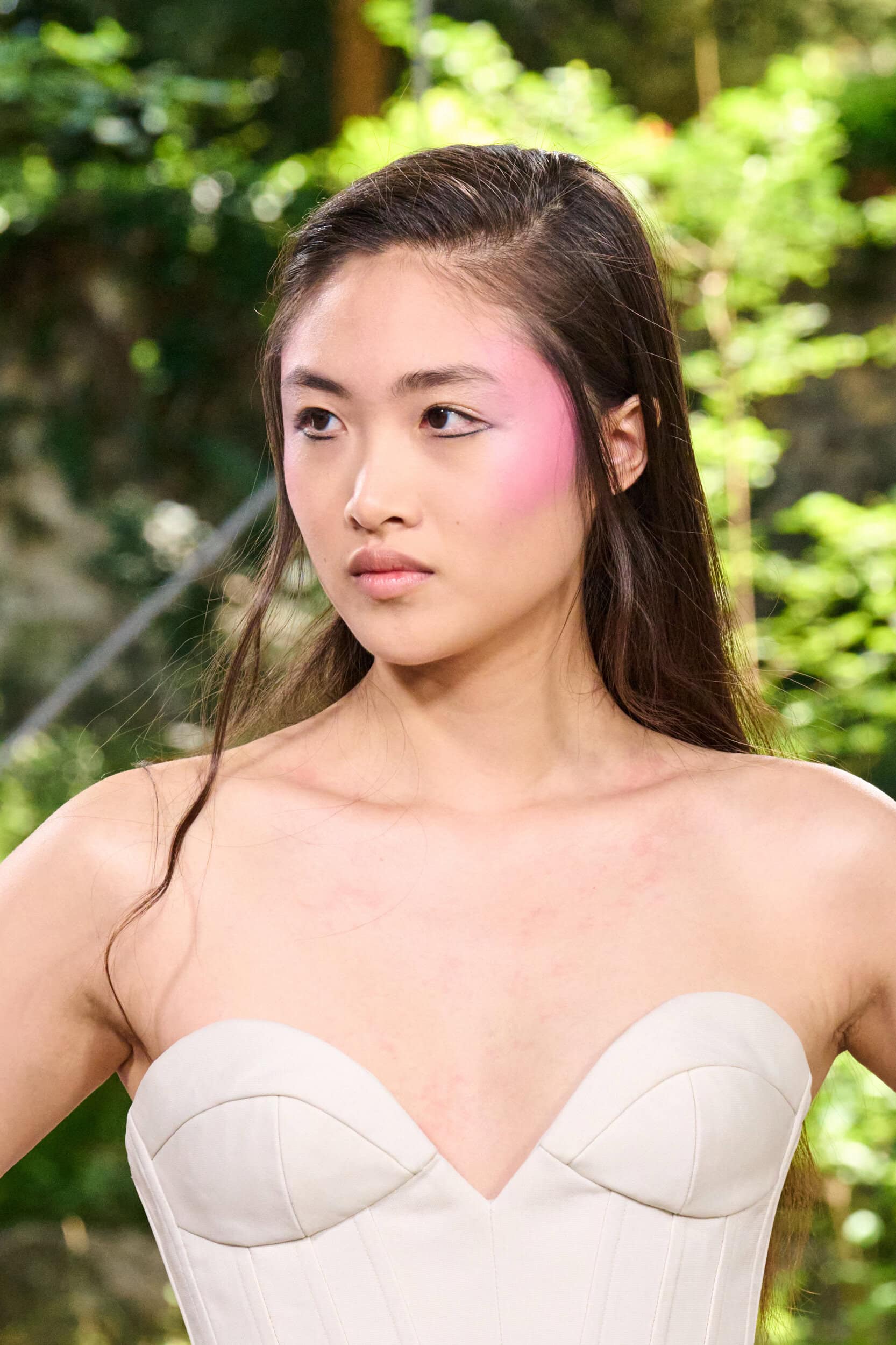 Ardazaei Fall 2025 Couture Fashion Show Details