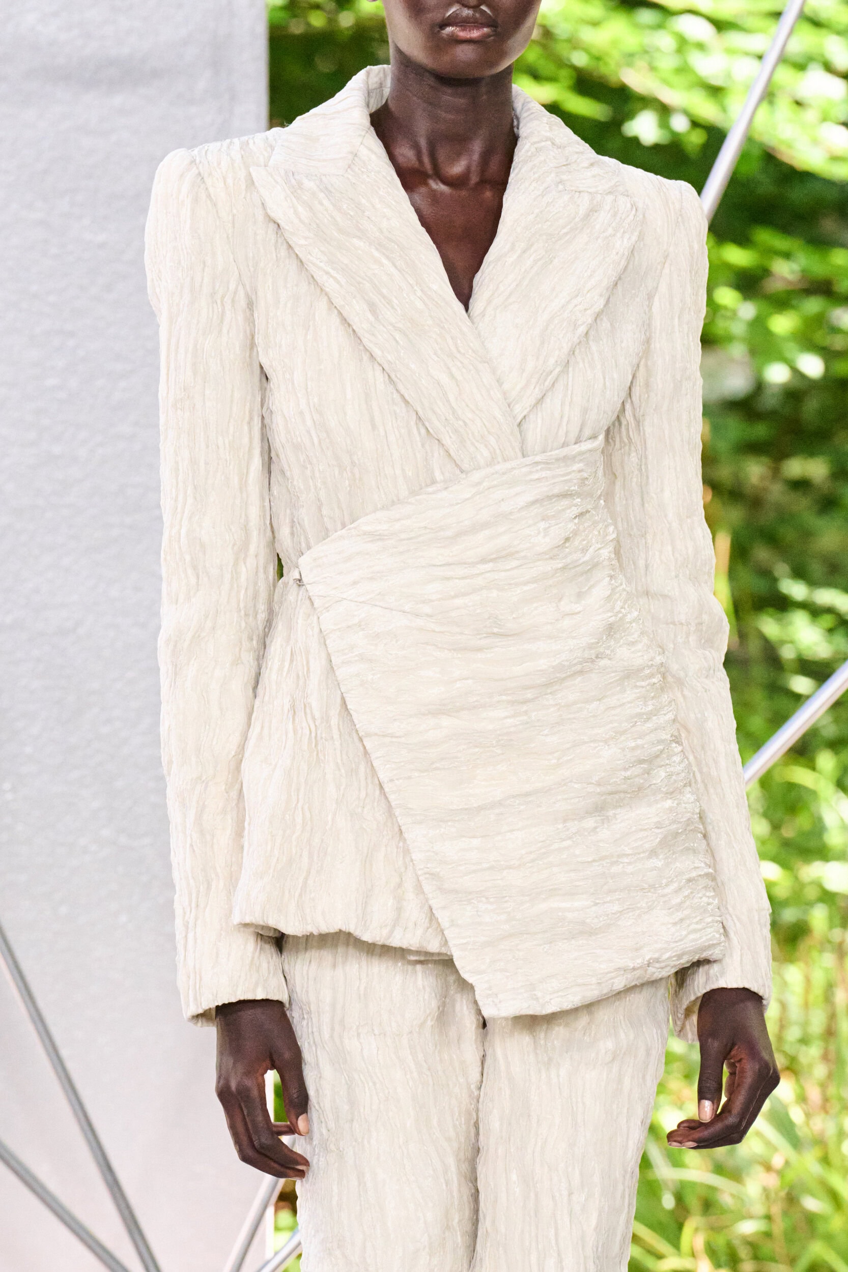Ardazaei Fall 2025 Couture Fashion Show Details
