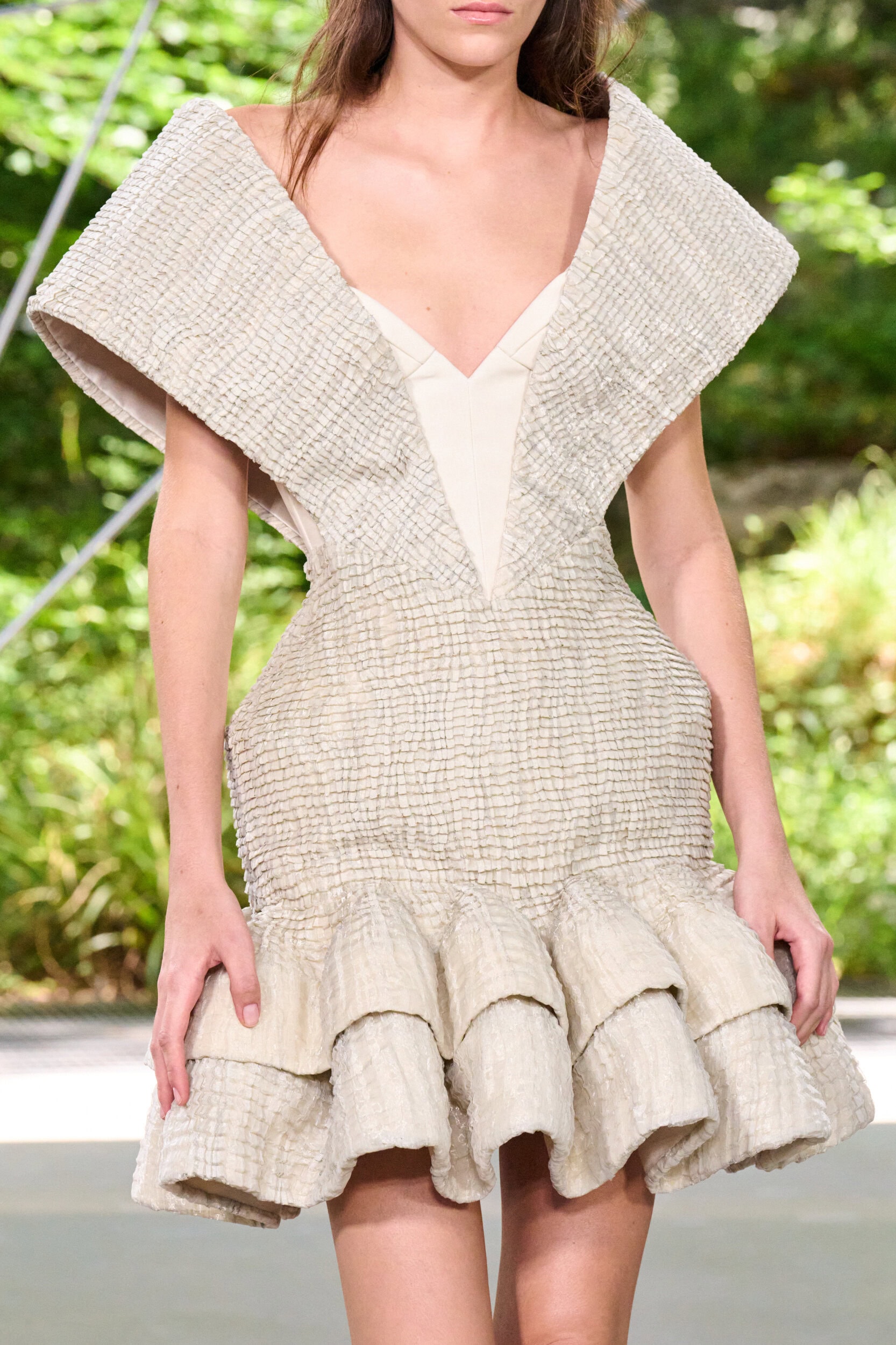 Ardazaei Fall 2025 Couture Fashion Show Details