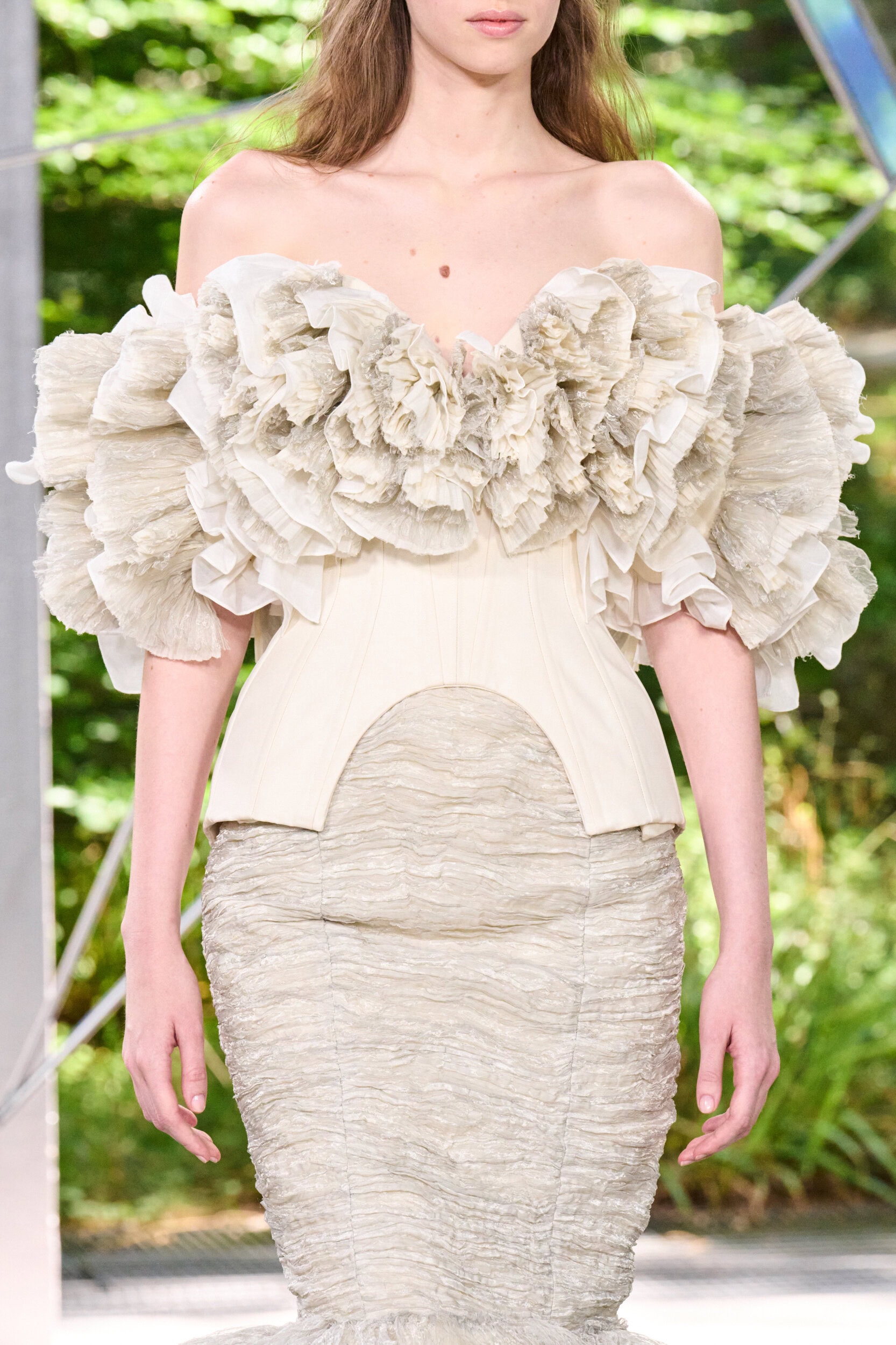 Ardazaei Fall 2025 Couture Fashion Show Details