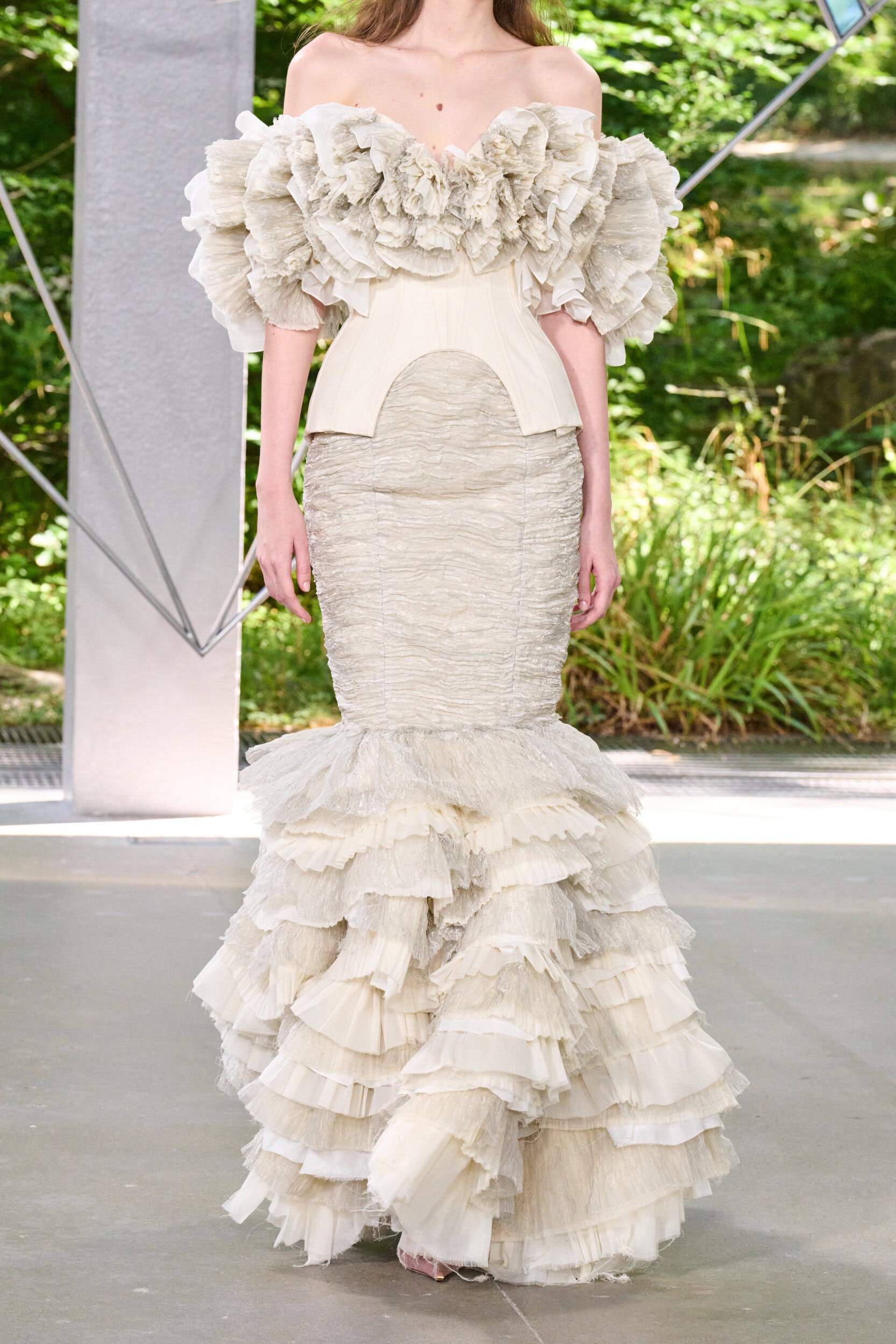 Ardazaei Fall 2025 Couture Fashion Show Details