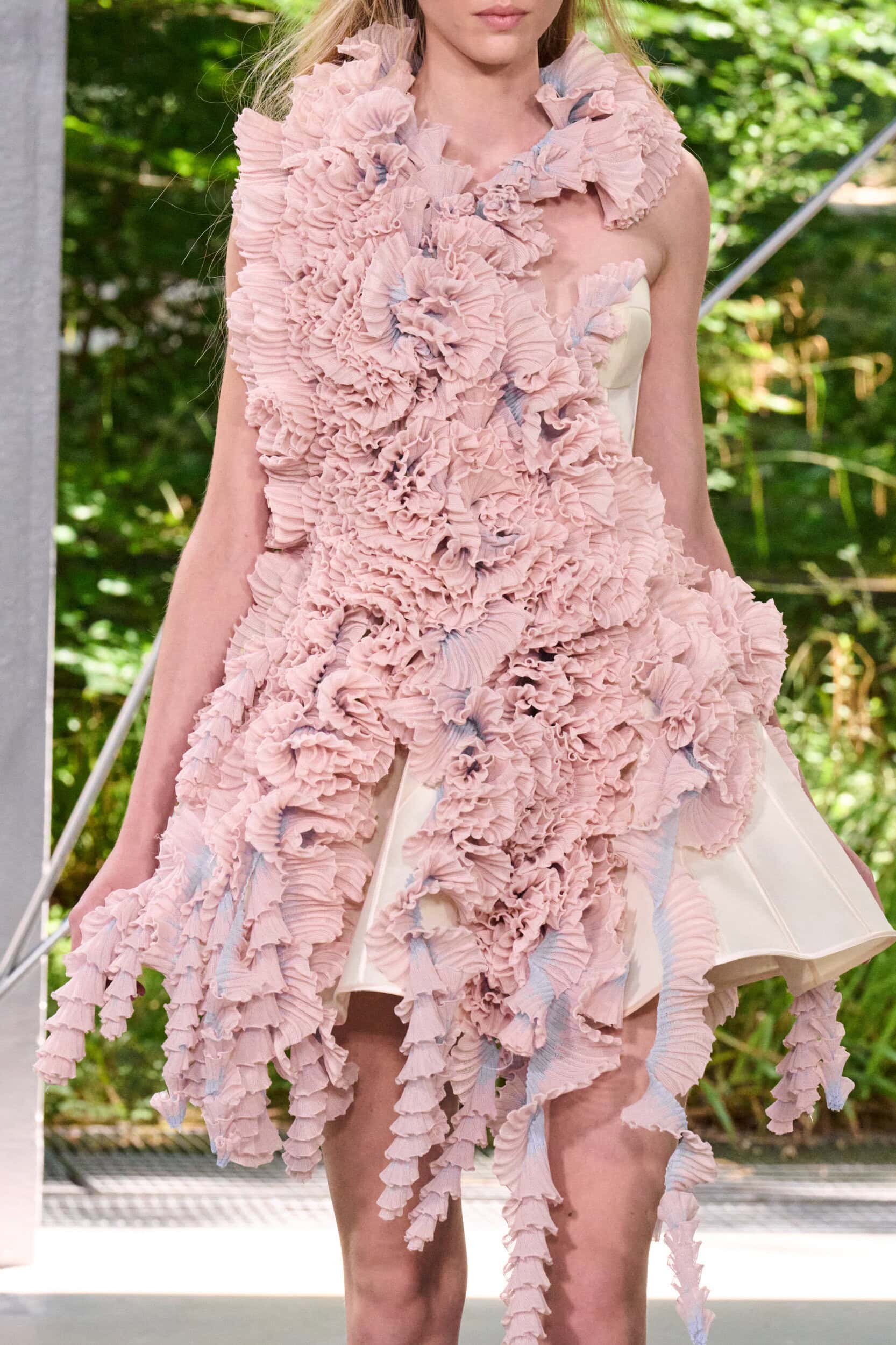 Ardazaei Fall 2025 Couture Fashion Show Details