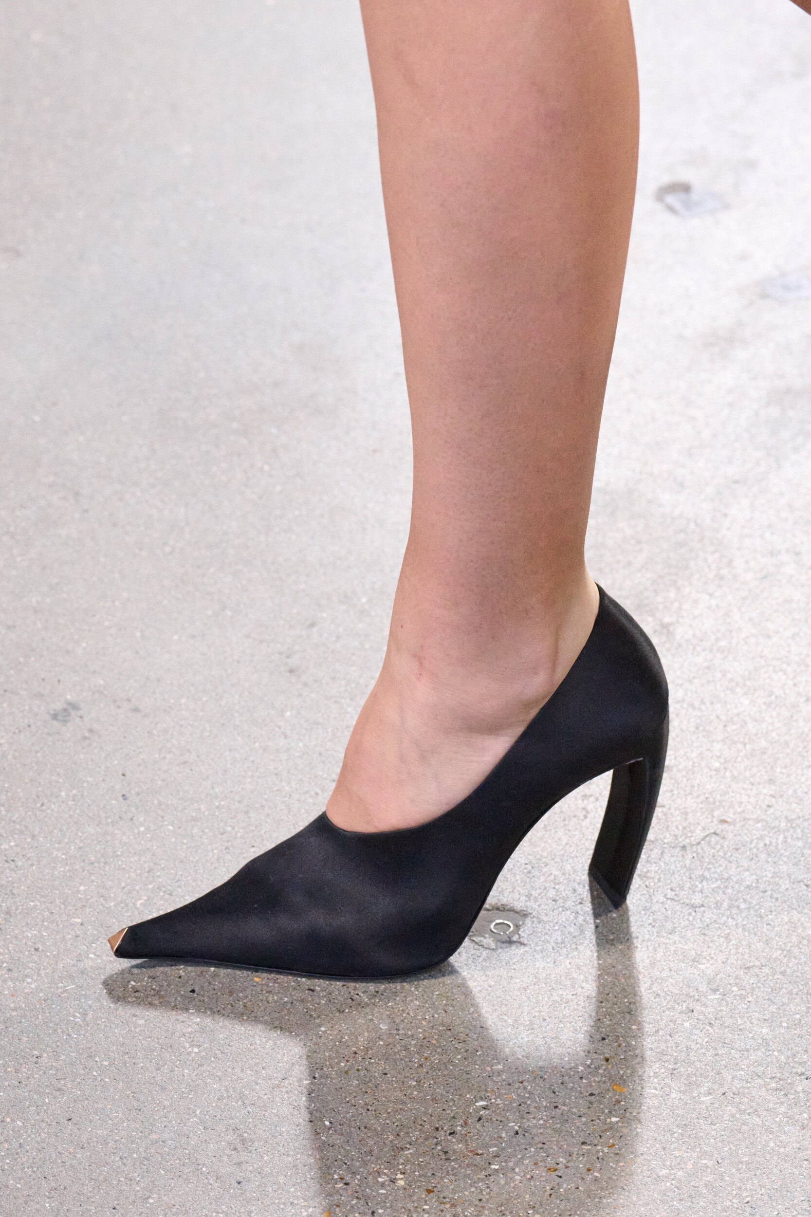 Ardazaei Fall 2025 Couture Fashion Show Details