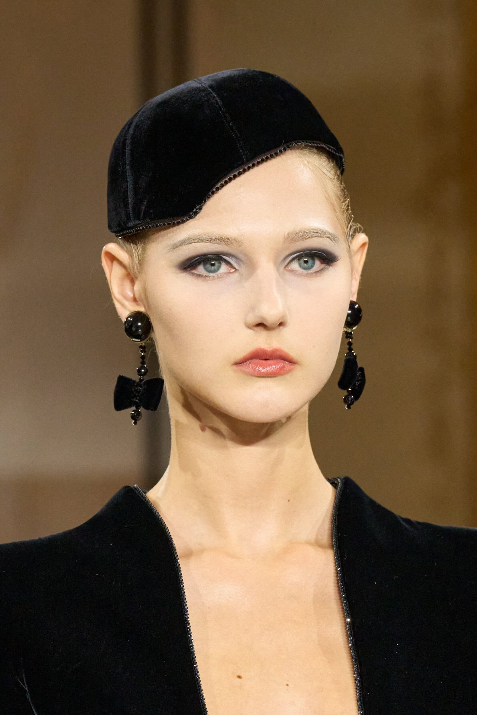Giorgio Armani Prive Fall 2025 Couture Fashion Show Details