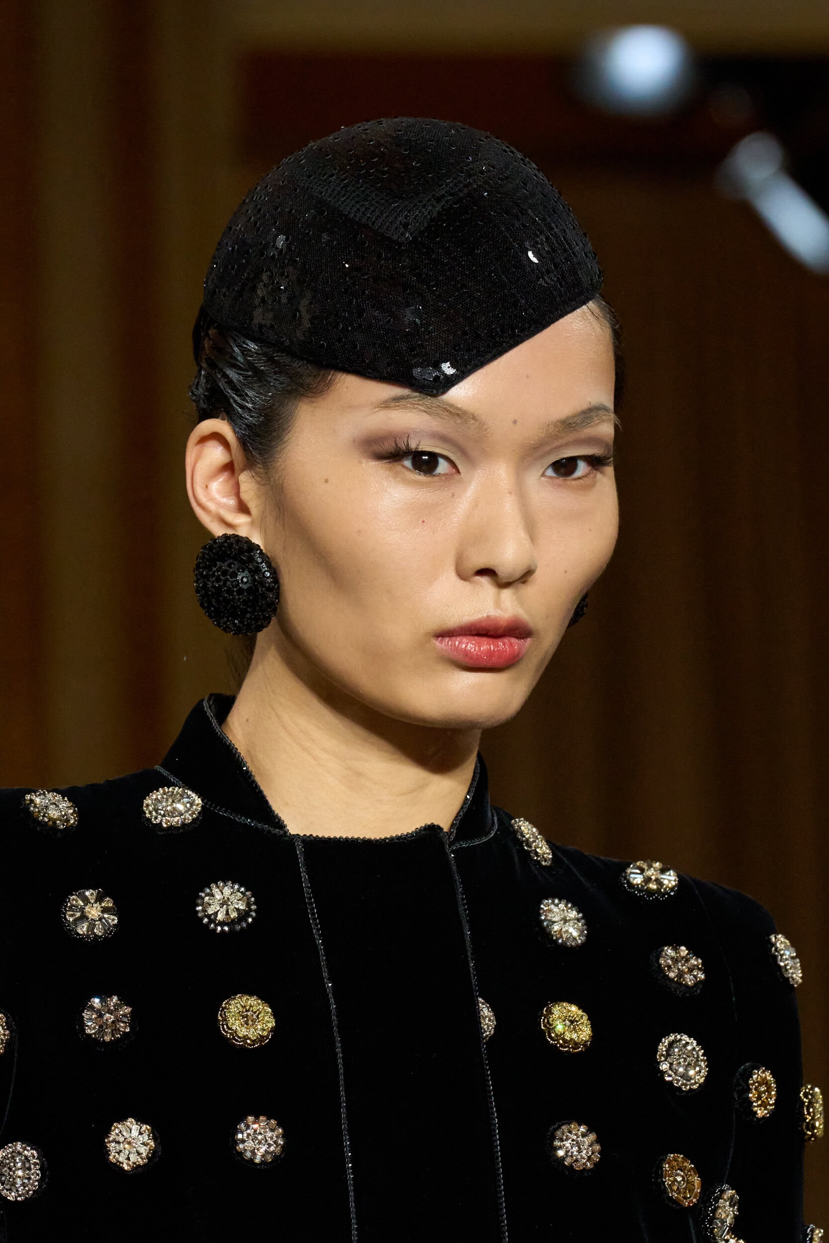 Giorgio Armani Prive Fall 2025 Couture Fashion Show Details
