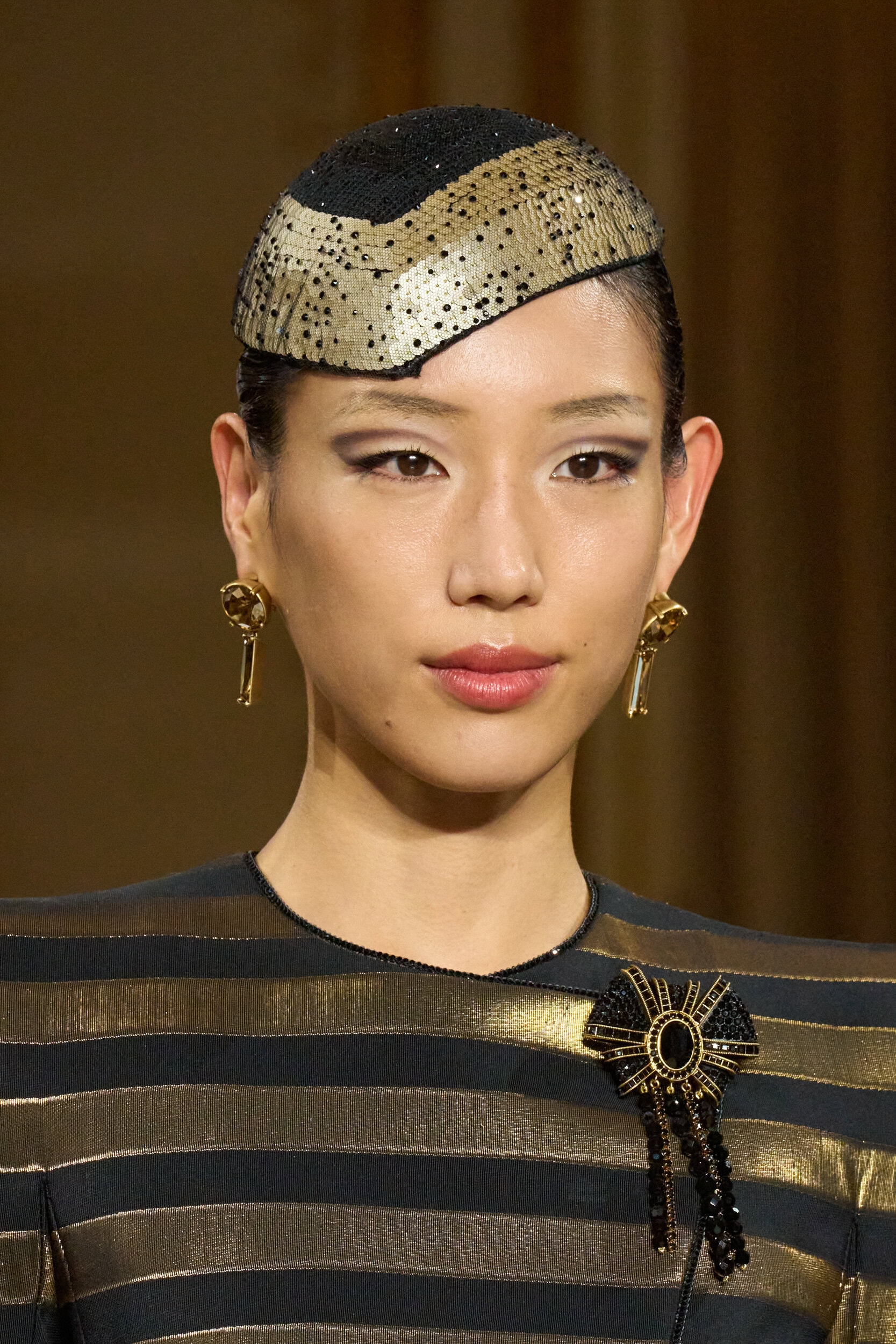 Giorgio Armani Prive Fall 2025 Couture Fashion Show Details