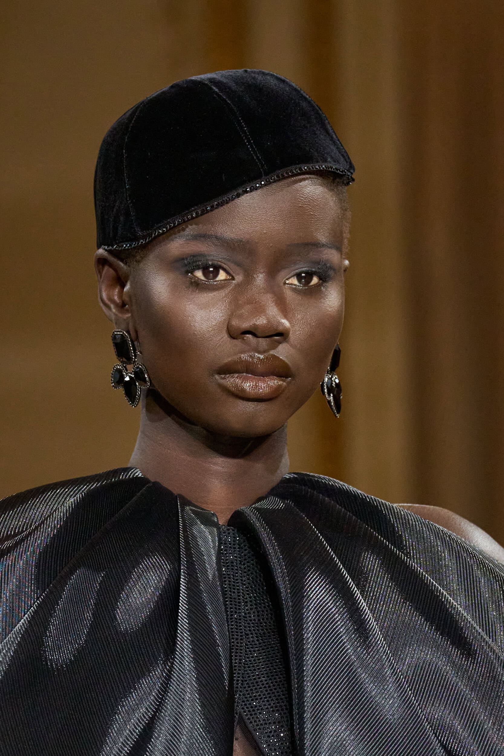 Giorgio Armani Prive Fall 2025 Couture Fashion Show Details