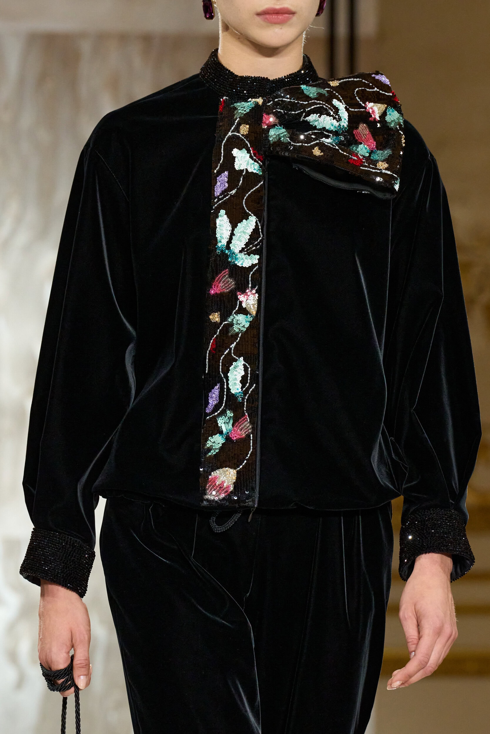 Giorgio Armani Prive Fall 2025 Couture Fashion Show Details
