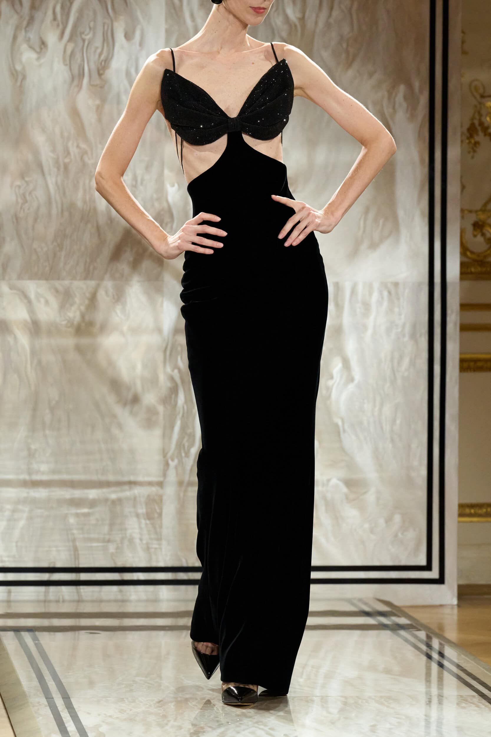 Giorgio Armani Prive Fall 2025 Couture Fashion Show Details