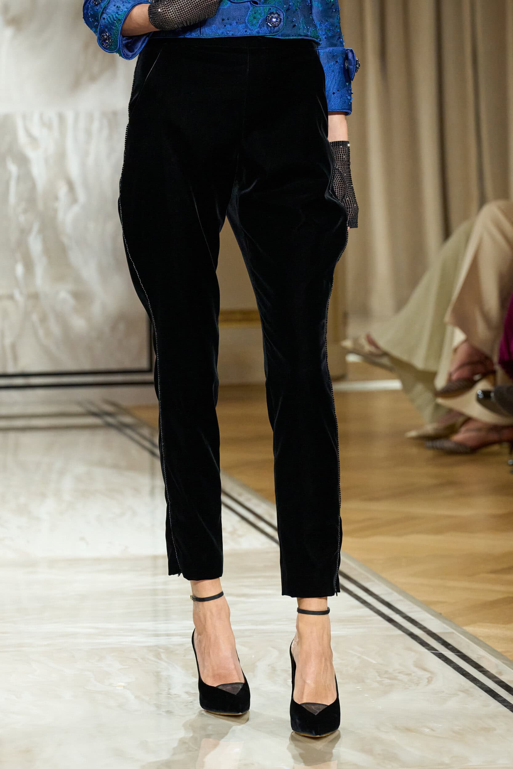 Giorgio Armani Prive Fall 2025 Couture Fashion Show Details