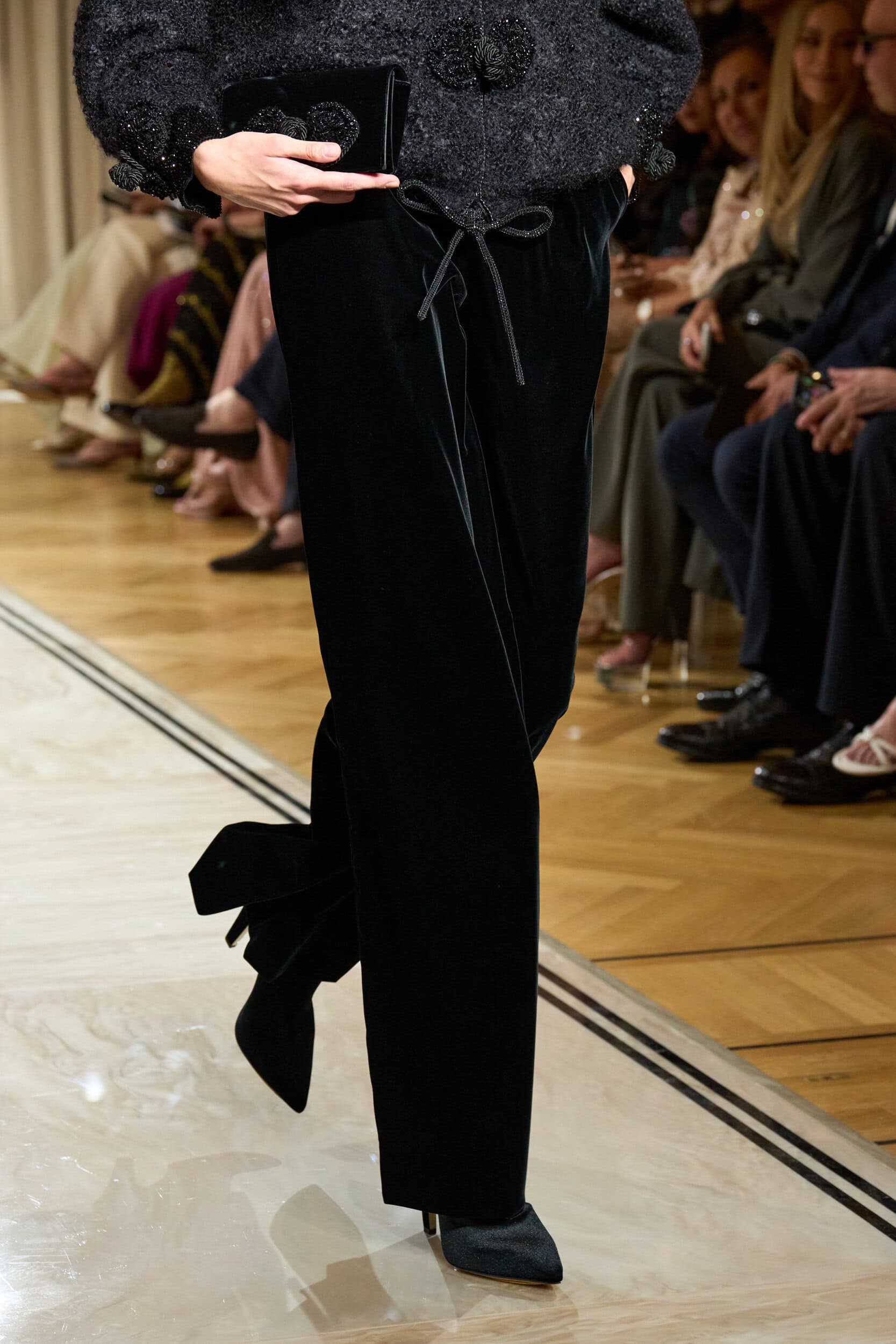 Giorgio Armani Prive Fall 2025 Couture Fashion Show Details