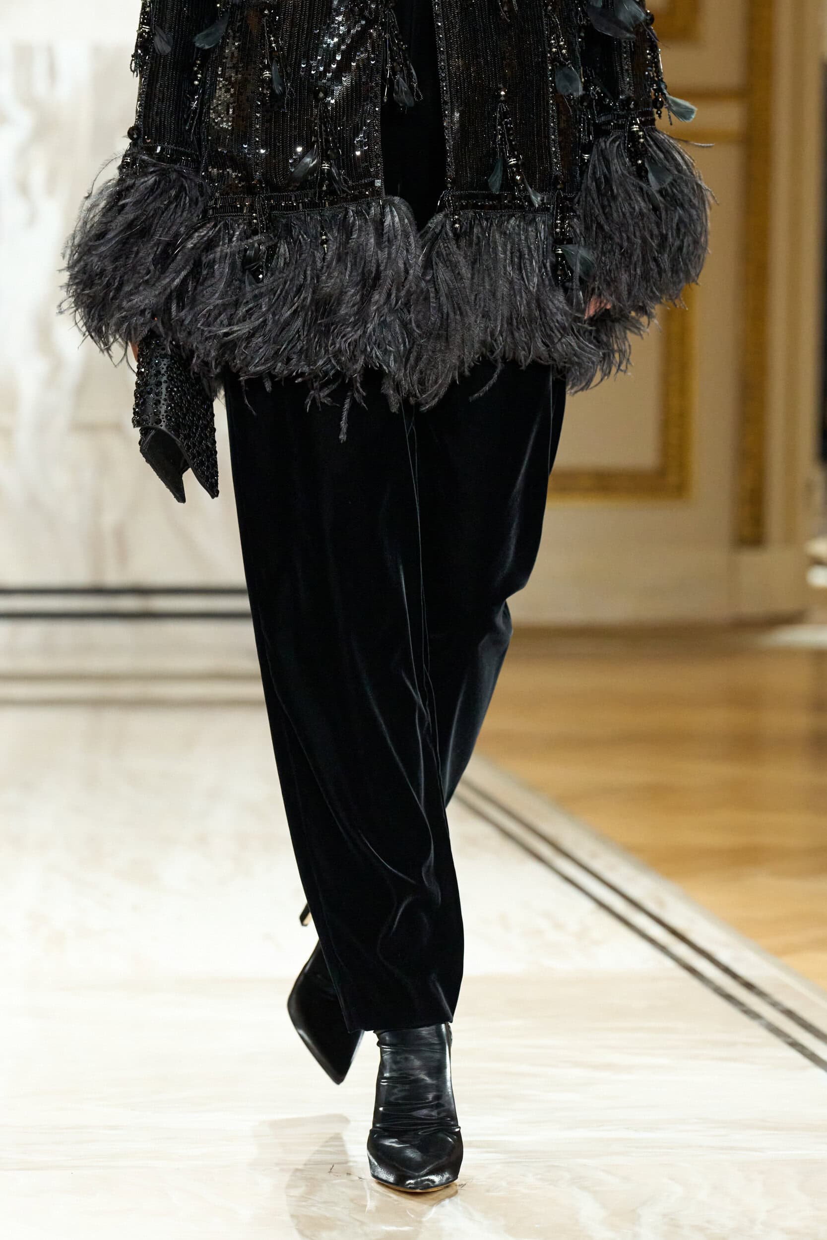 Giorgio Armani Prive Fall 2025 Couture Fashion Show Details