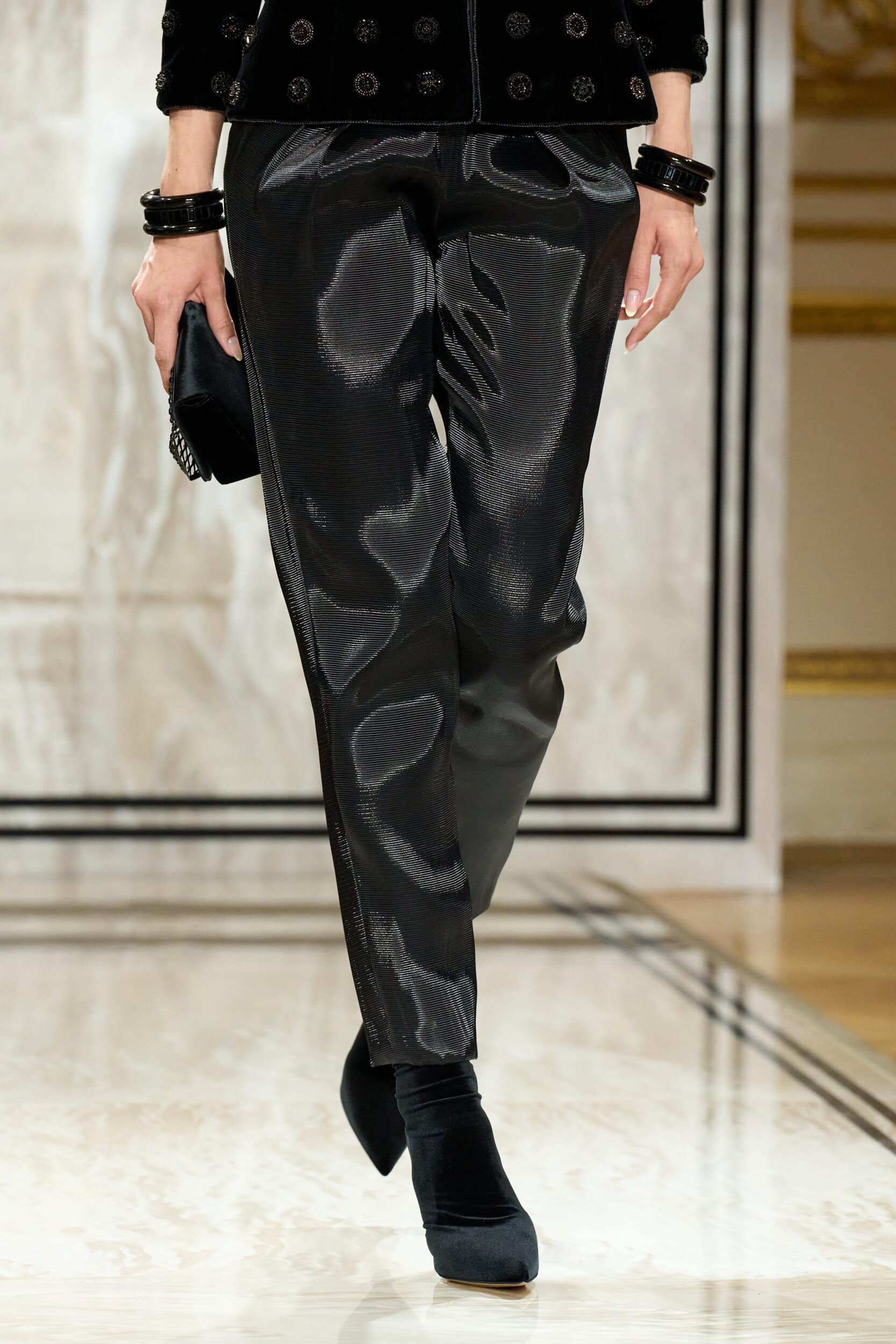 Giorgio Armani Prive Fall 2025 Couture Fashion Show Details