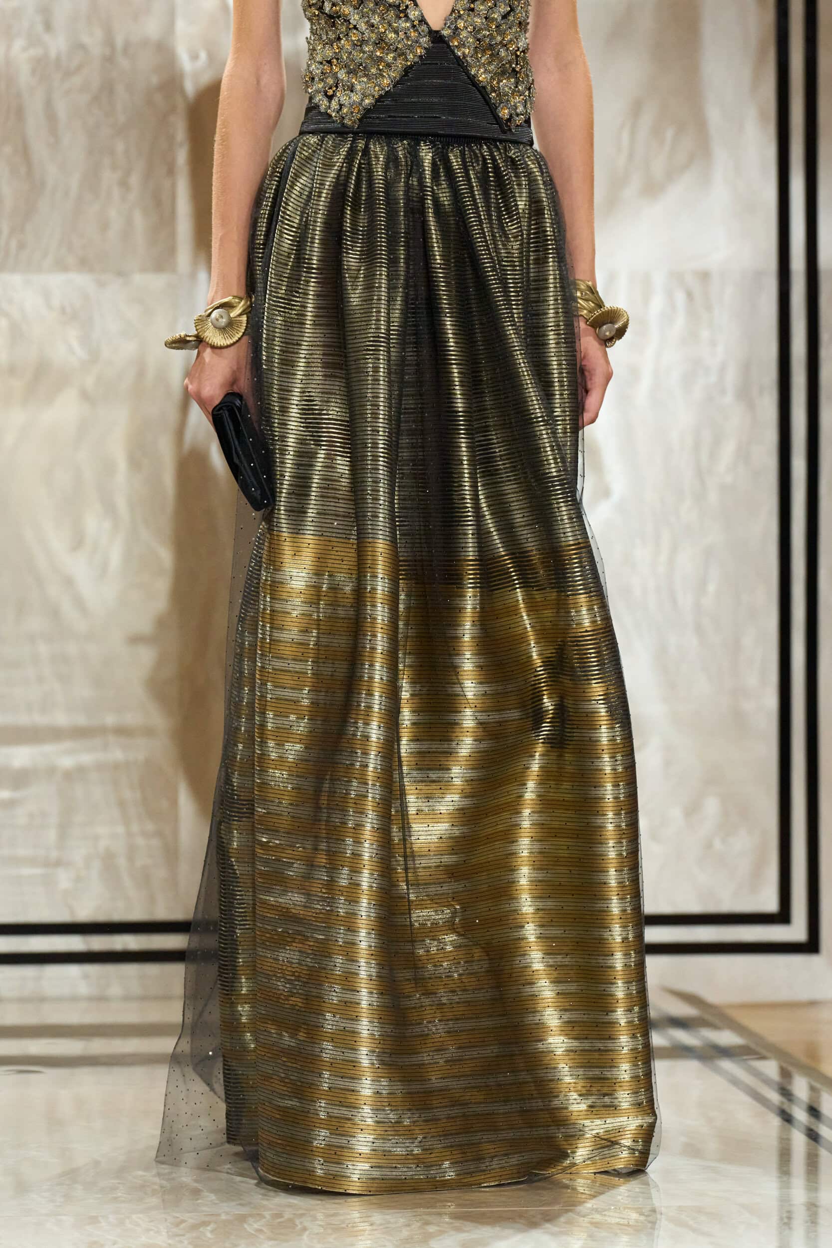 Giorgio Armani Prive Fall 2025 Couture Fashion Show Details