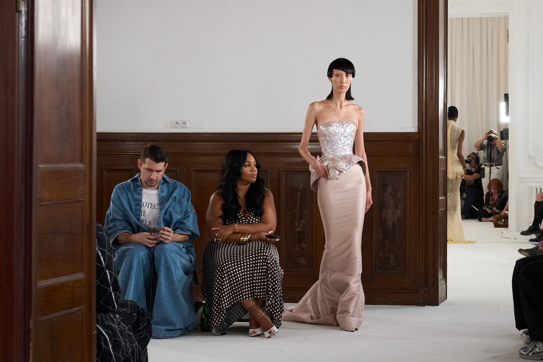 Ashi Studio Fall 2025 Couture Fashion Show Atmosphere
