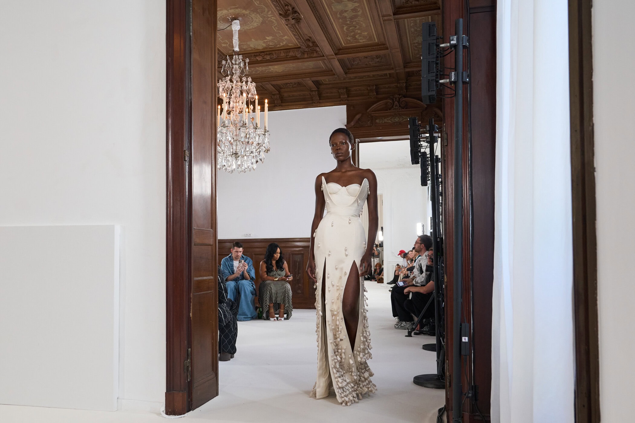 Ashi Studio Fall 2025 Couture Fashion Show Atmosphere