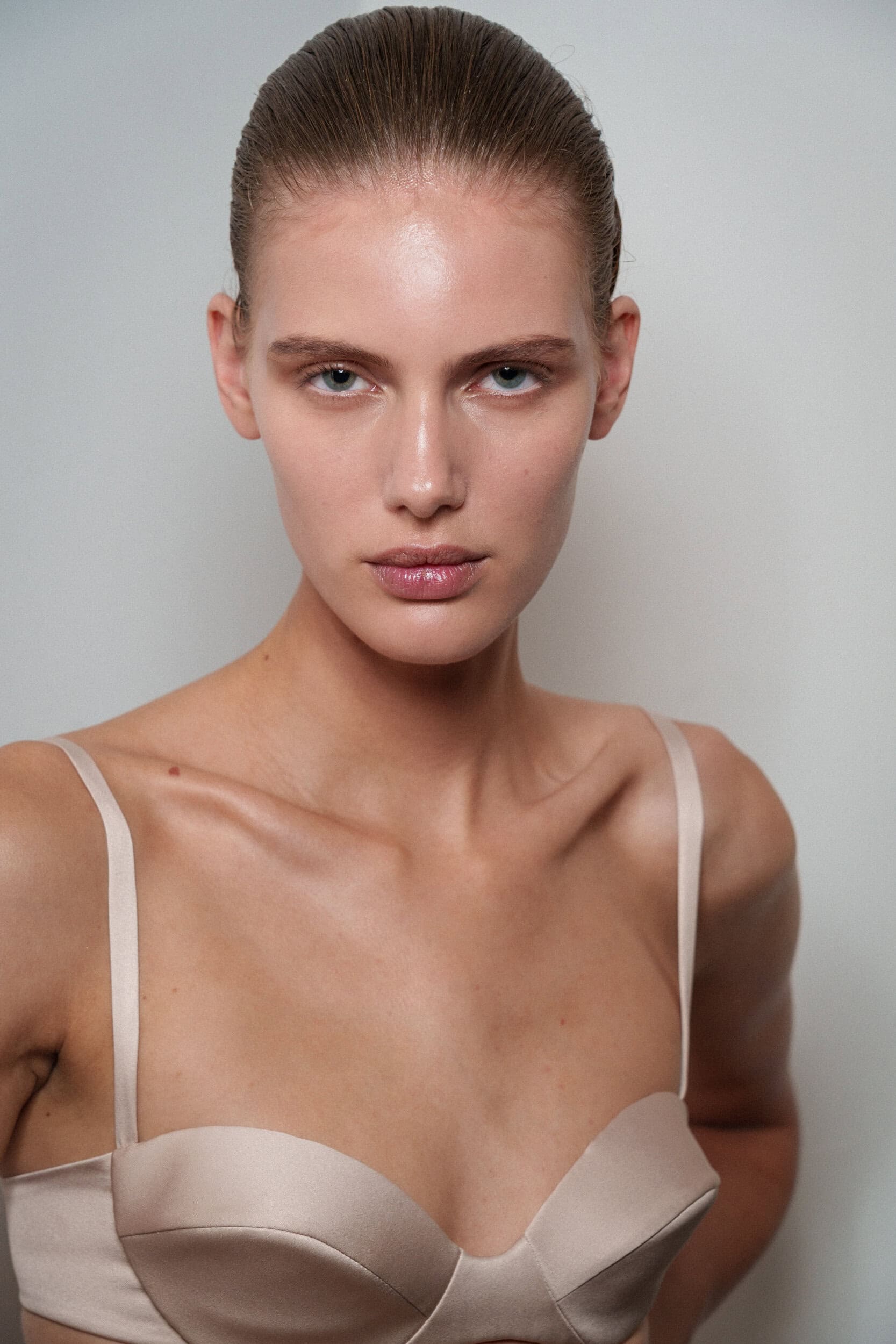 Ashi Studio Fall 2025 Couture Fashion Show Backstage