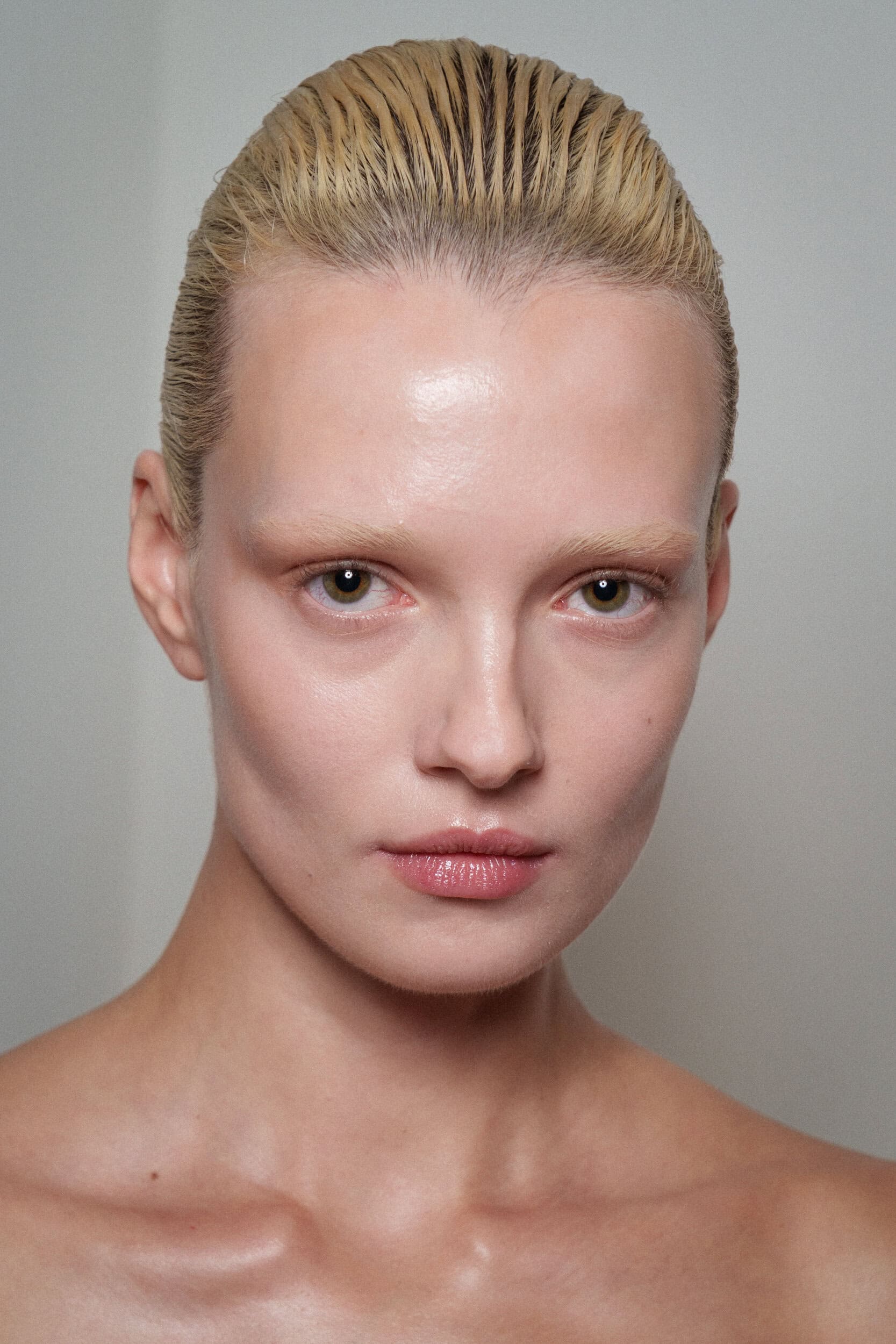 Ashi Studio Fall 2025 Couture Fashion Show Backstage