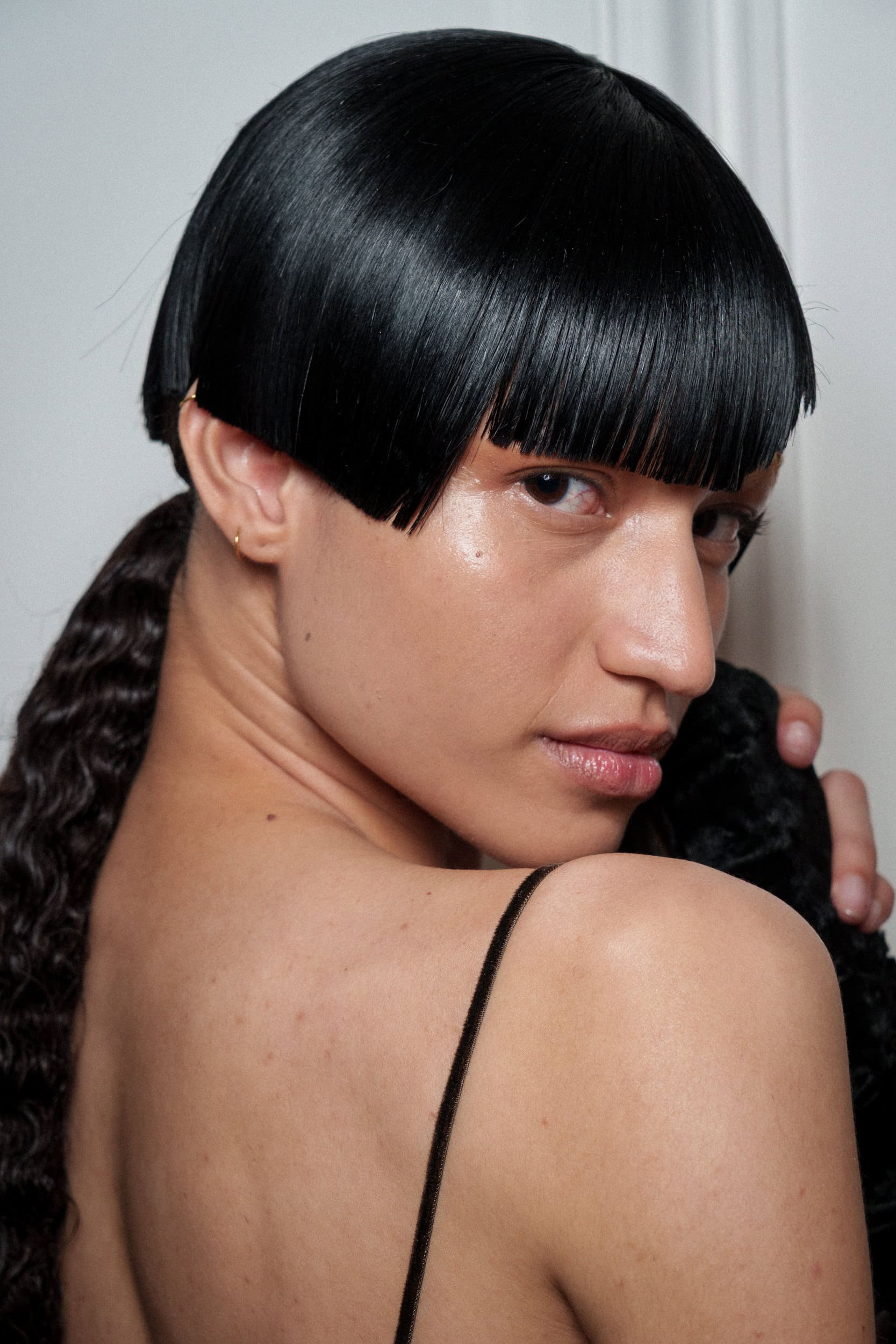 Ashi Studio Fall 2025 Couture Fashion Show Backstage