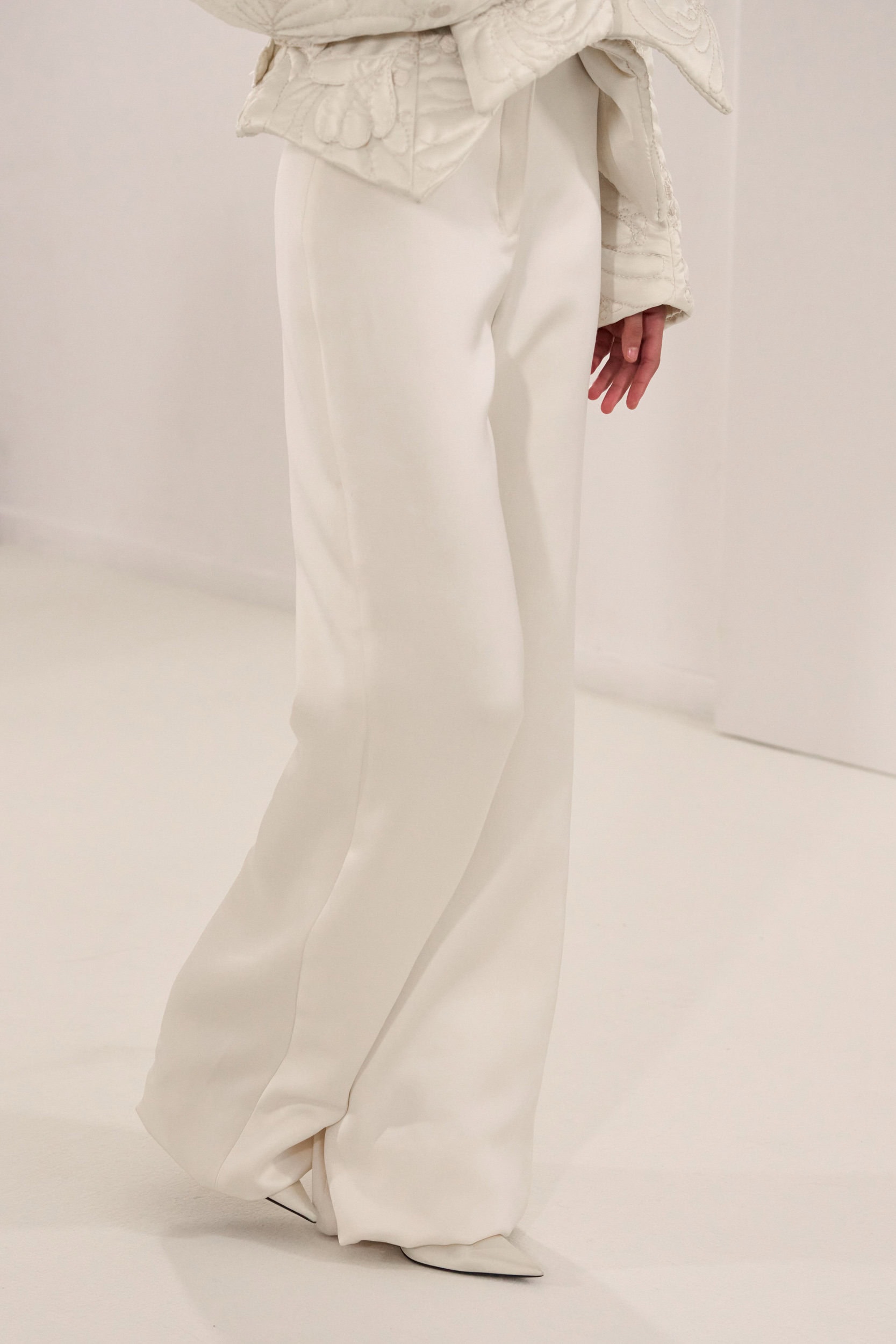 Ashi Studio Fall 2025 Couture Fashion Show Details