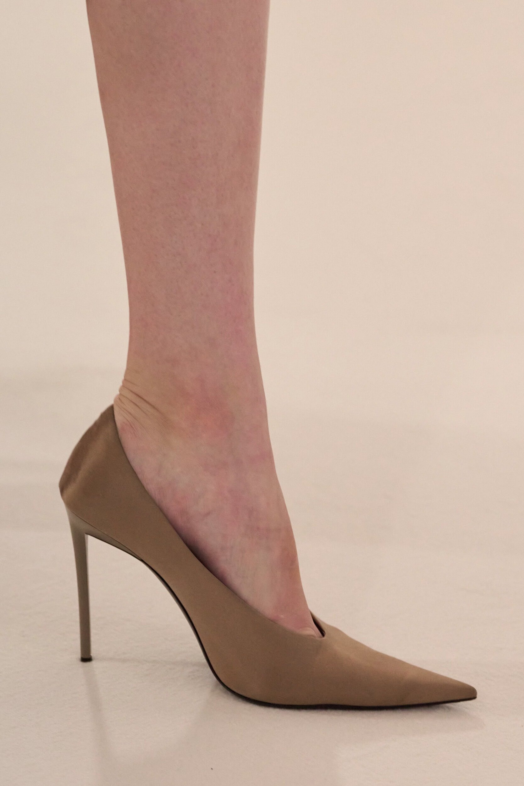 Ashi Studio Fall 2025 Couture Fashion Show Details
