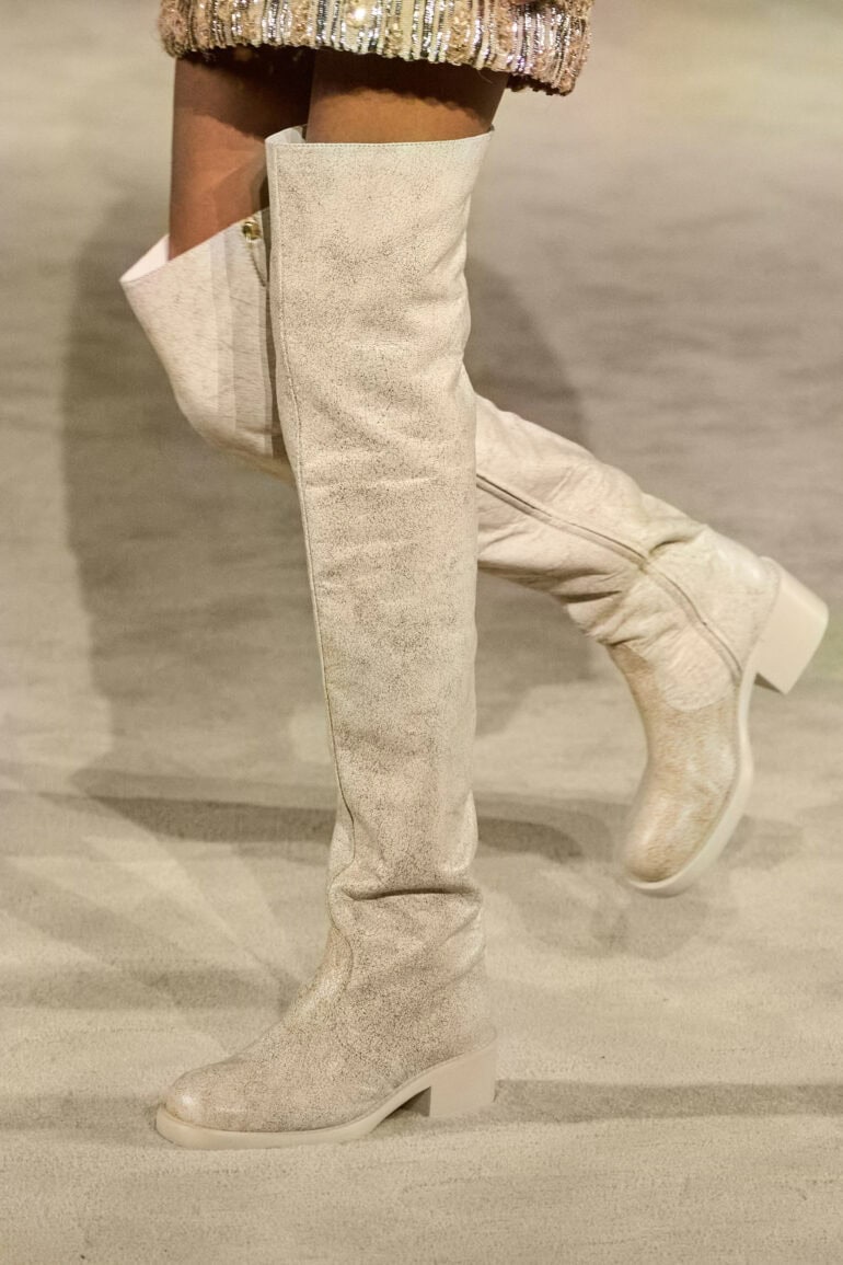 Chanel Fall 2025 Couture Fashion Show Details