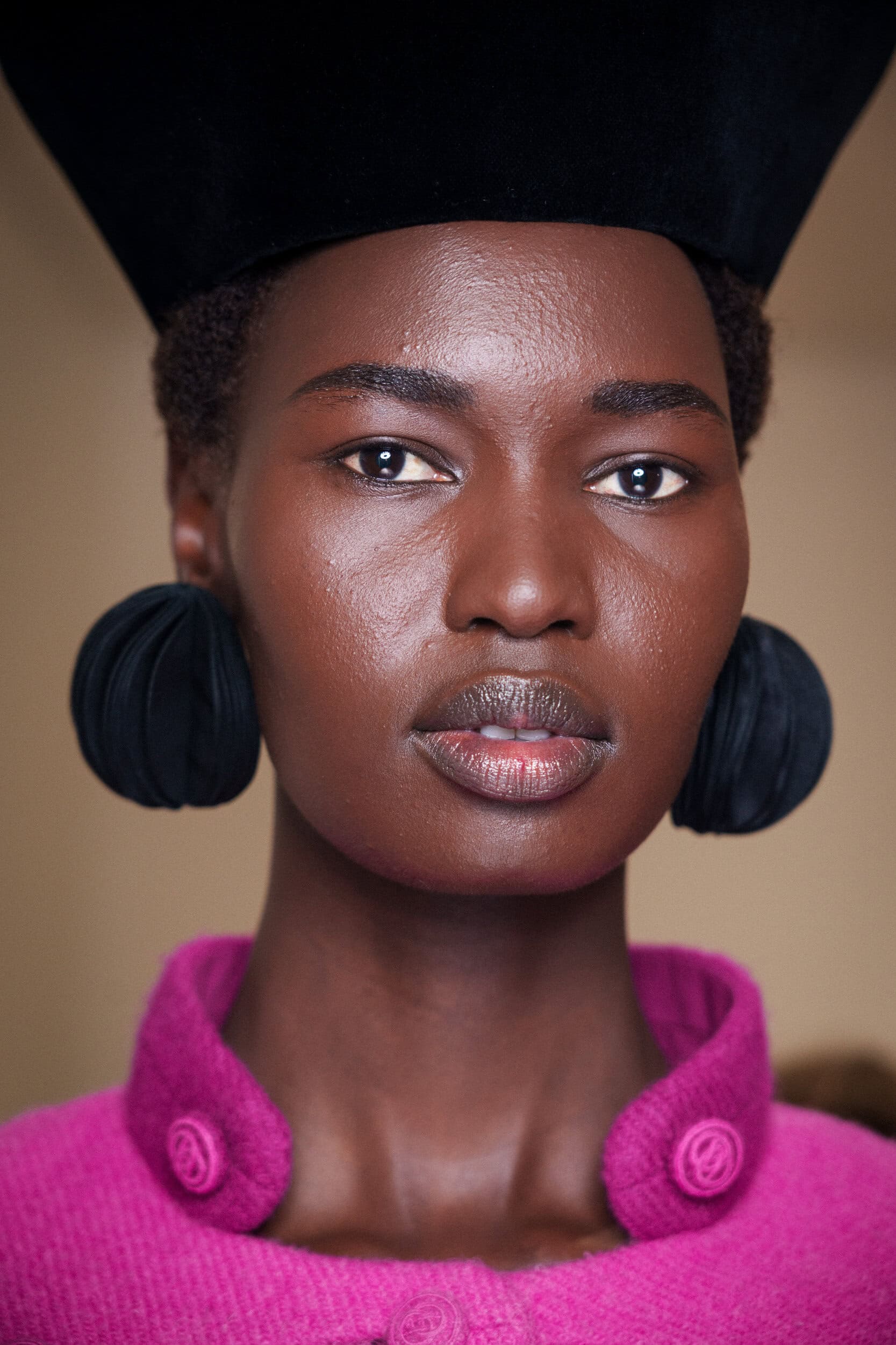 Chocheng Fall 2025 Couture Fashion Show Backstage