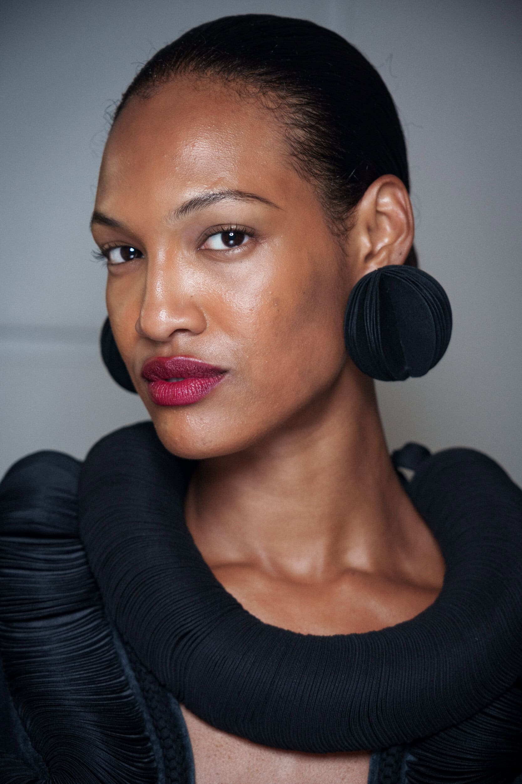 Chocheng Fall 2025 Couture Fashion Show Backstage