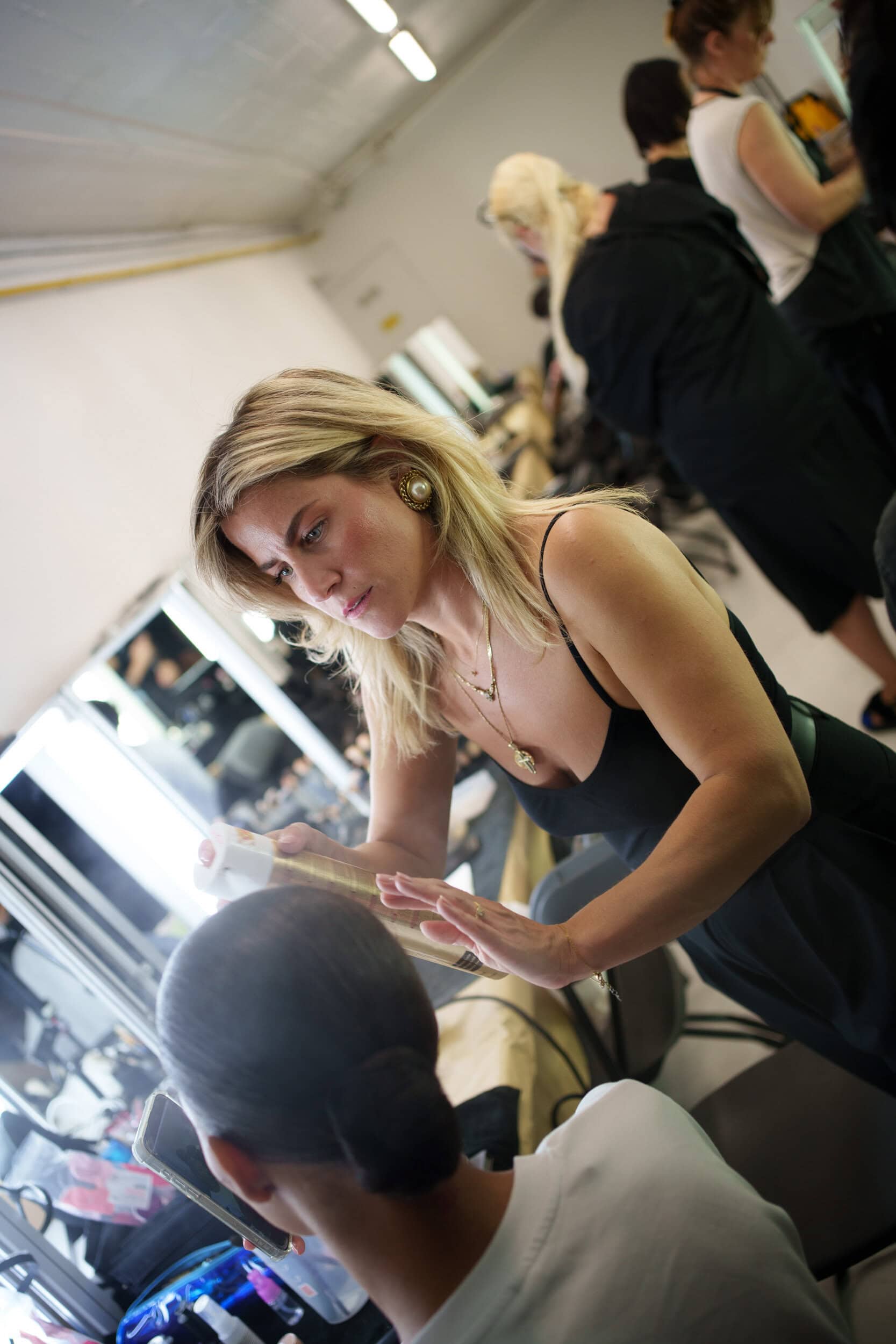 Chocheng Fall 2025 Couture Fashion Show Backstage