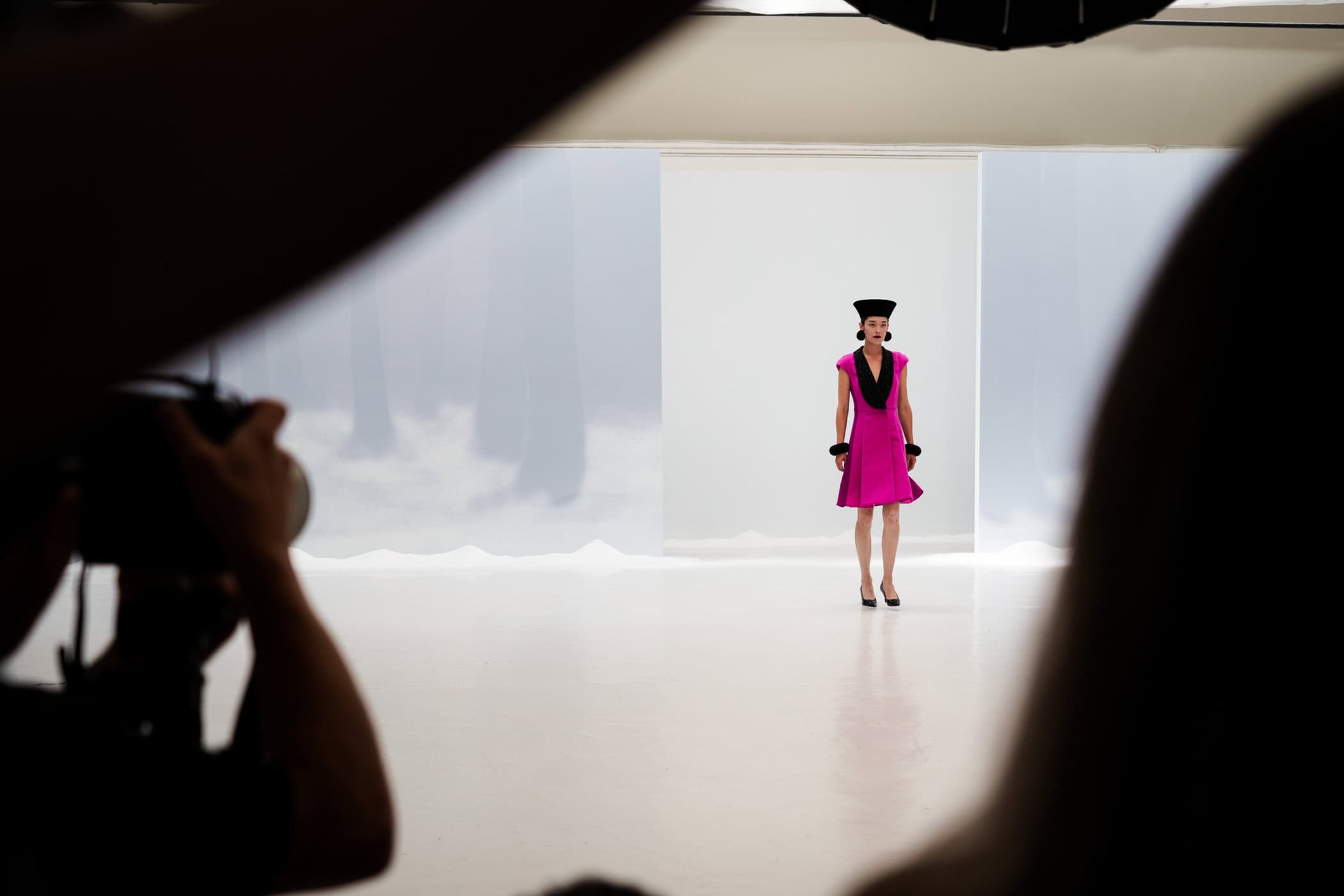 Chocheng Fall 2025 Couture Fashion Show Backstage