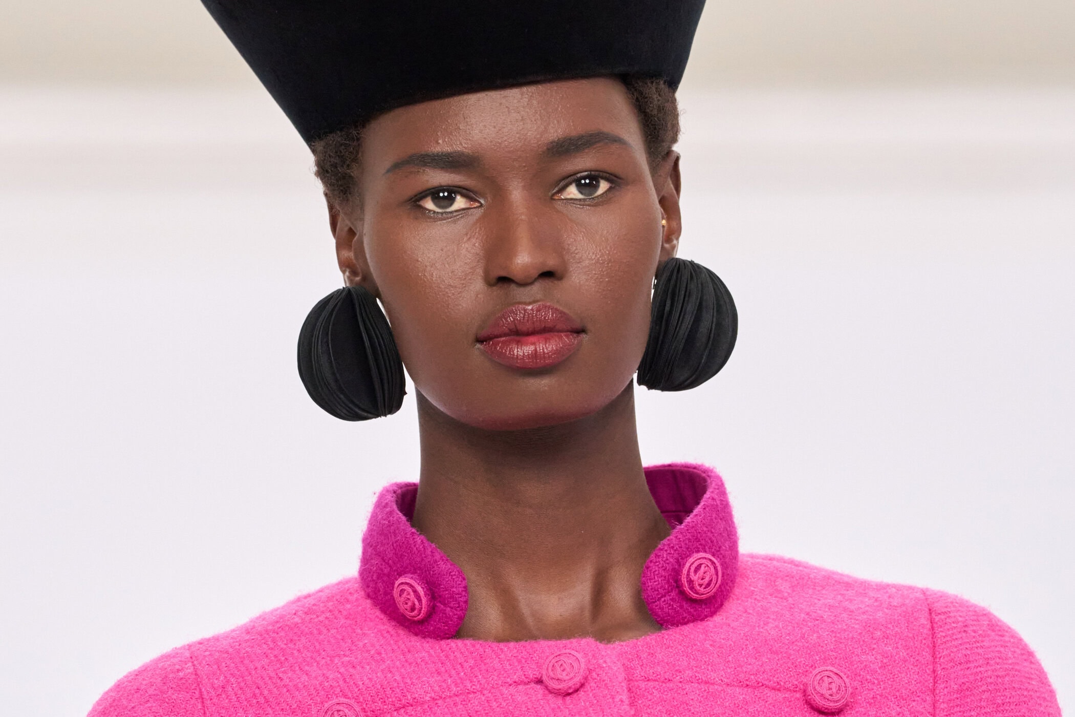 Chocheng Fall 2025 Couture Fashion Show Details
