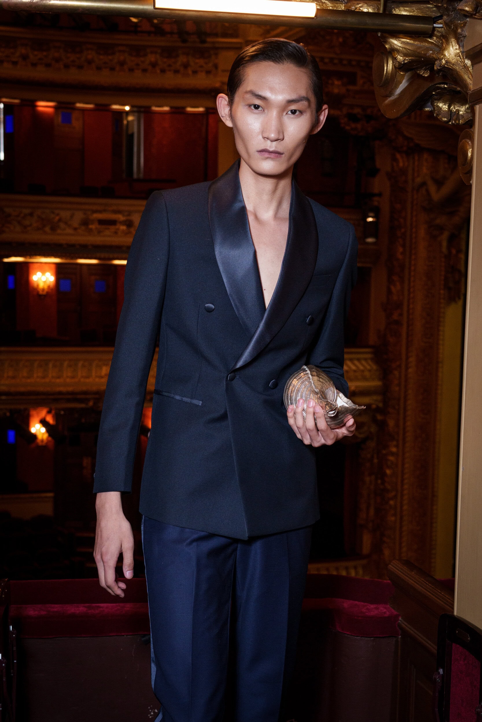 Peet Dullaert Fall 2025 Couture Fashion Show Backstage
