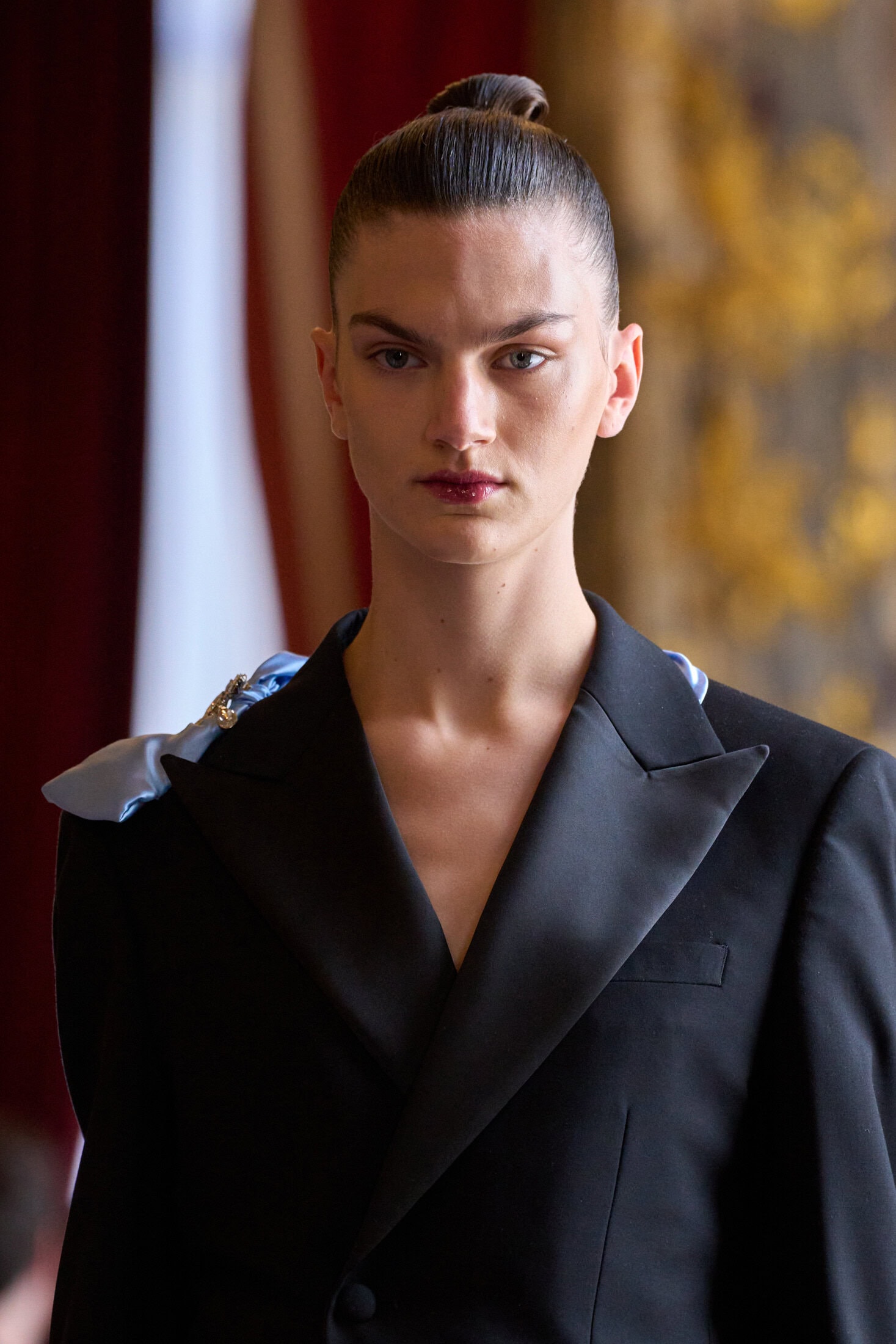 Peet Dullaert Fall 2025 Couture Fashion Show Details