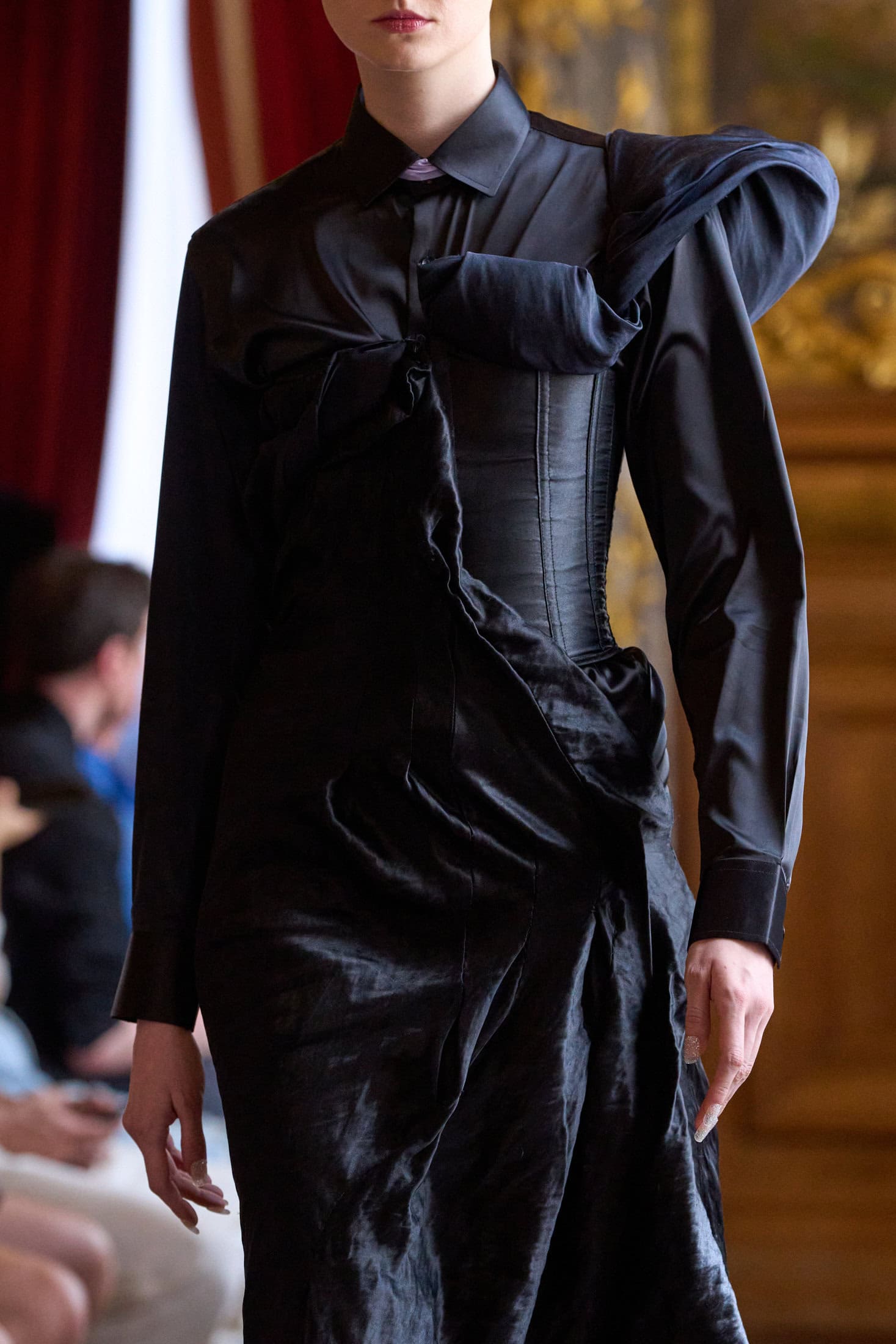 Peet Dullaert Fall 2025 Couture Fashion Show Details