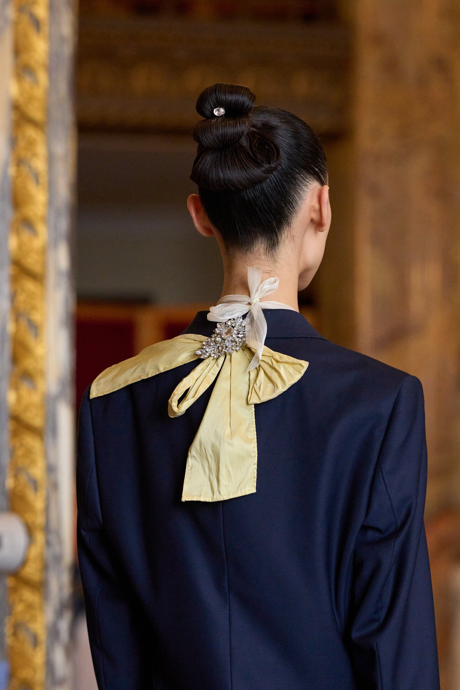 Peet Dullaert Fall 2025 Couture Fashion Show Details