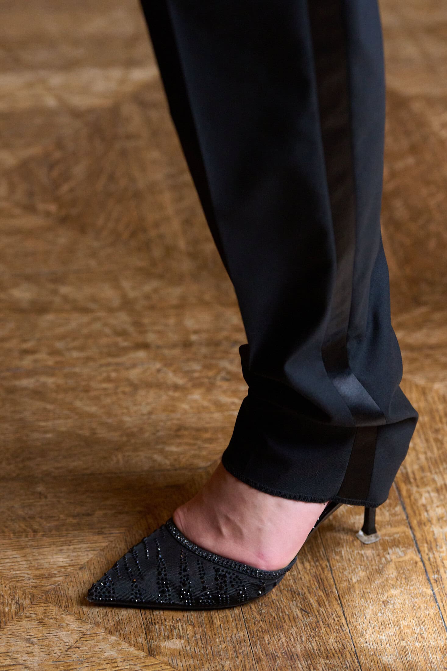 Peet Dullaert Fall 2025 Couture Fashion Show Details