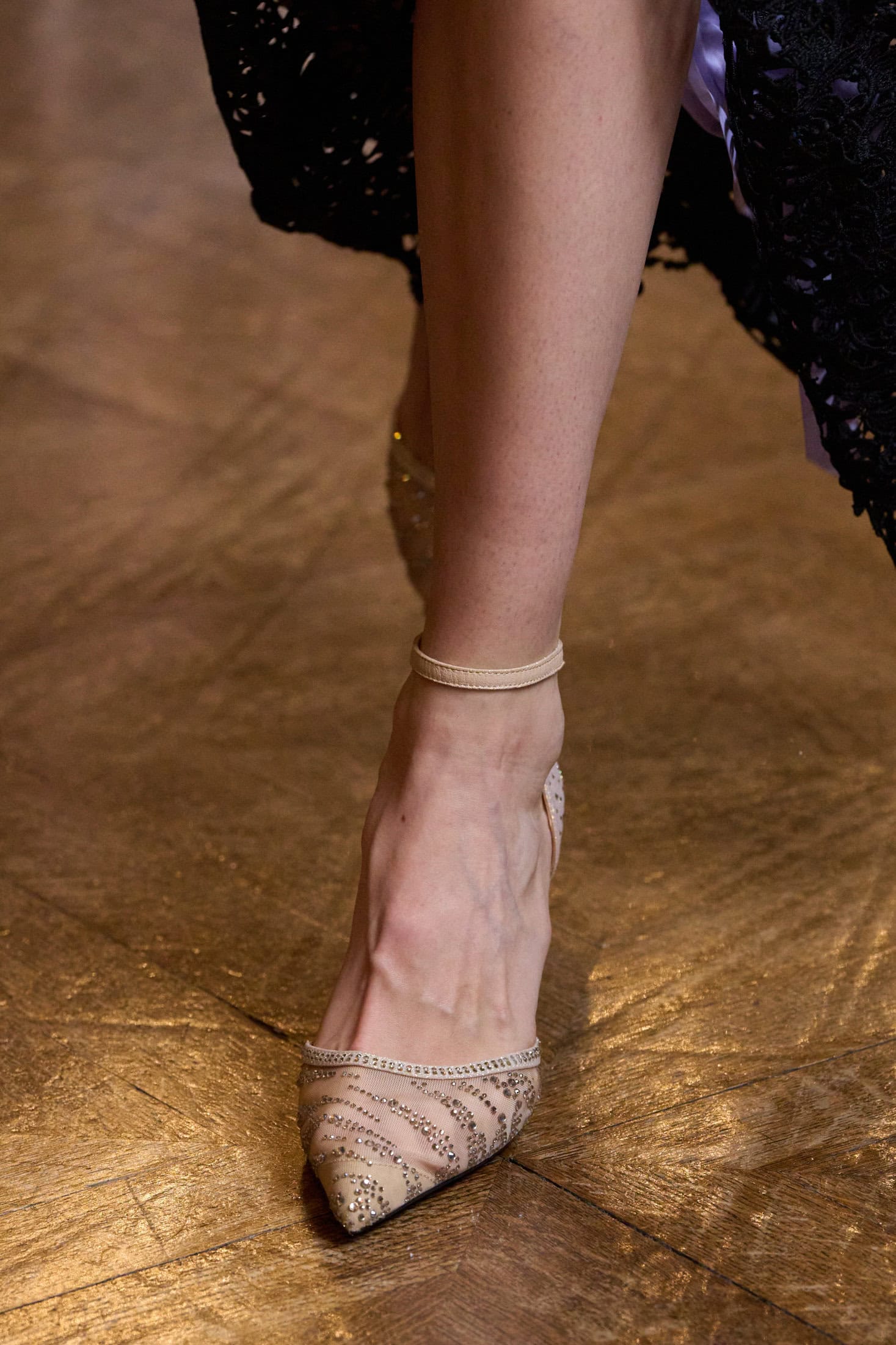 Peet Dullaert Fall 2025 Couture Fashion Show Details