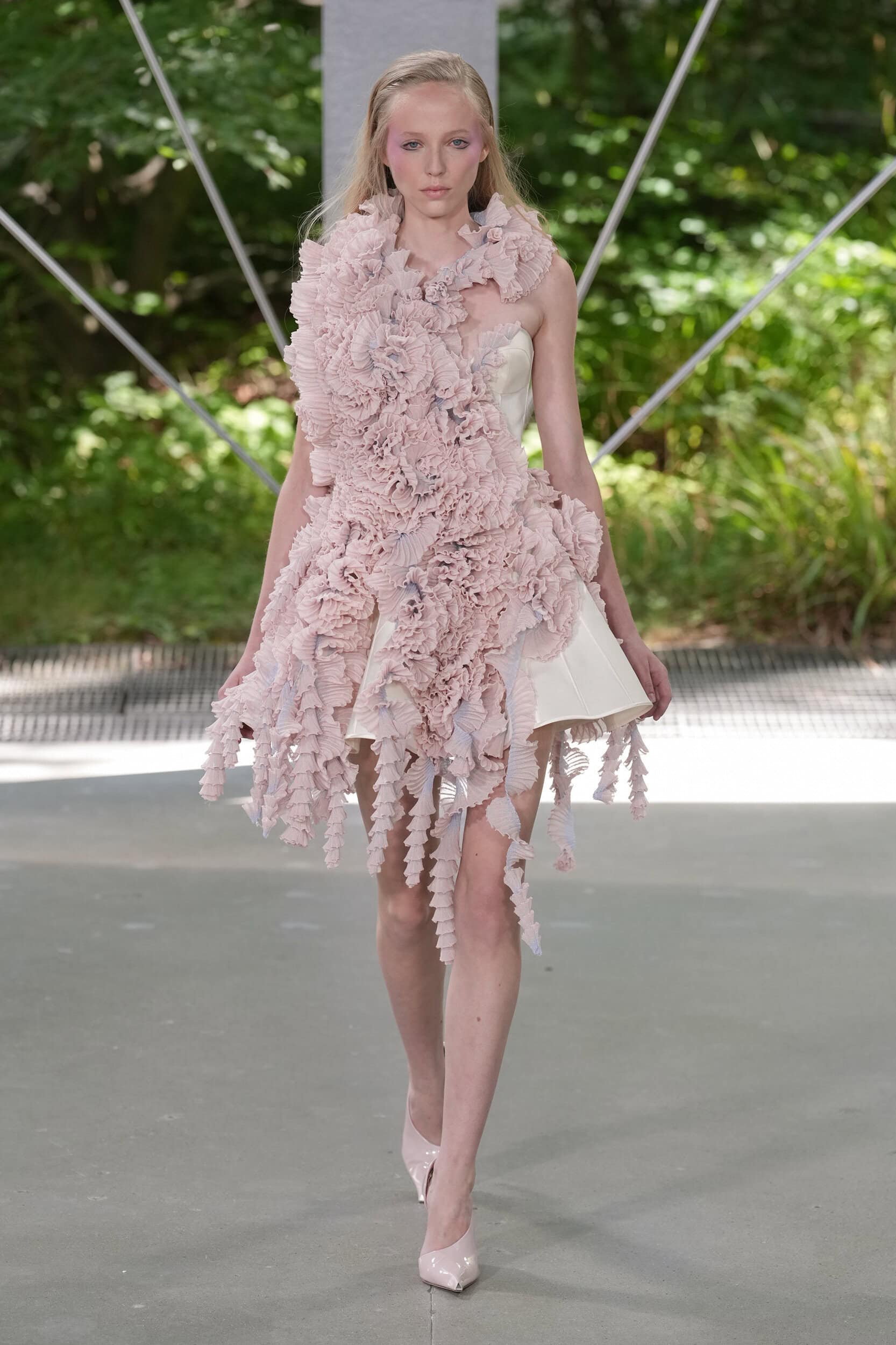 Ardazaei Fall 2025 Couture Fashion Show
