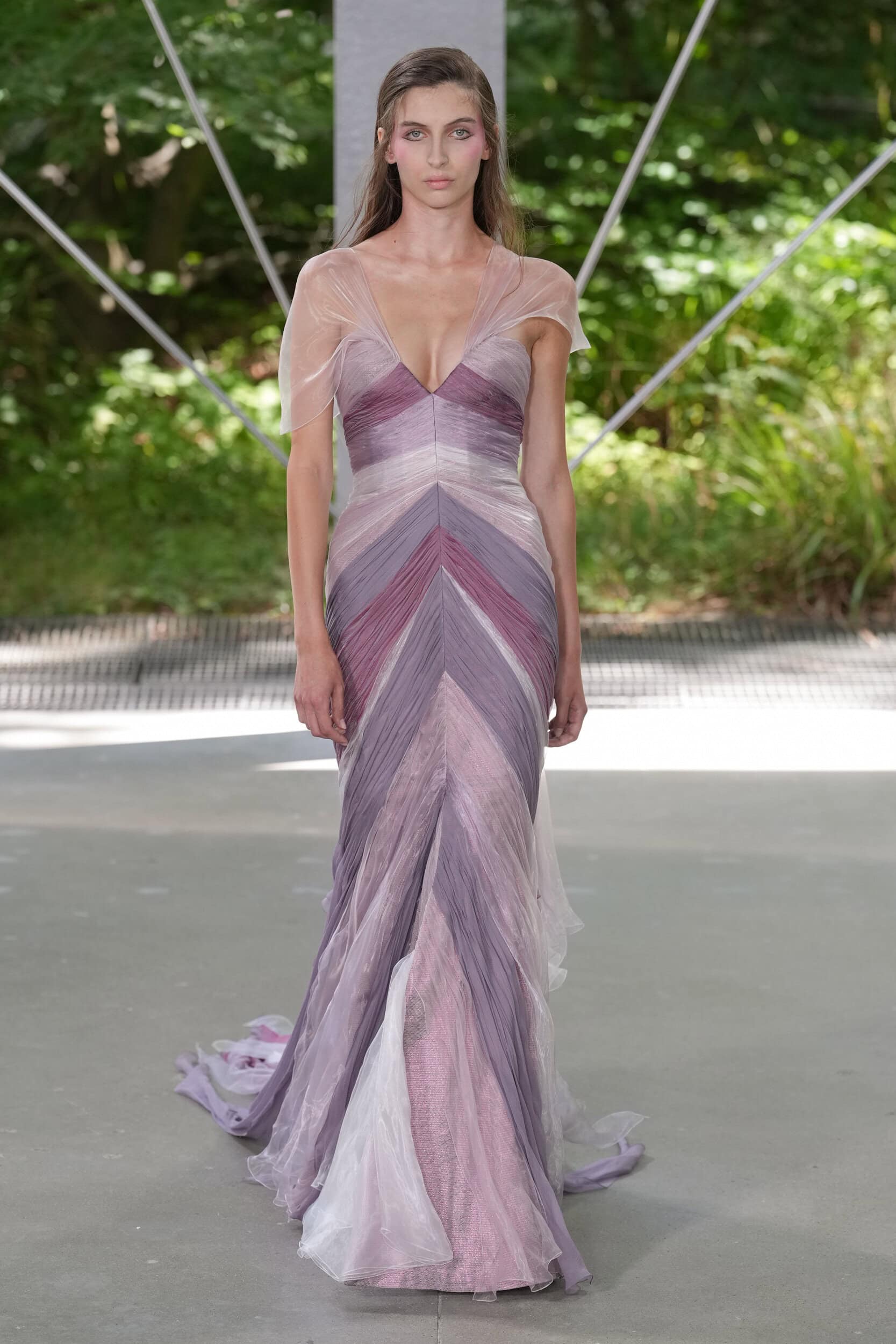 Ardazaei Fall 2025 Couture Fashion Show
