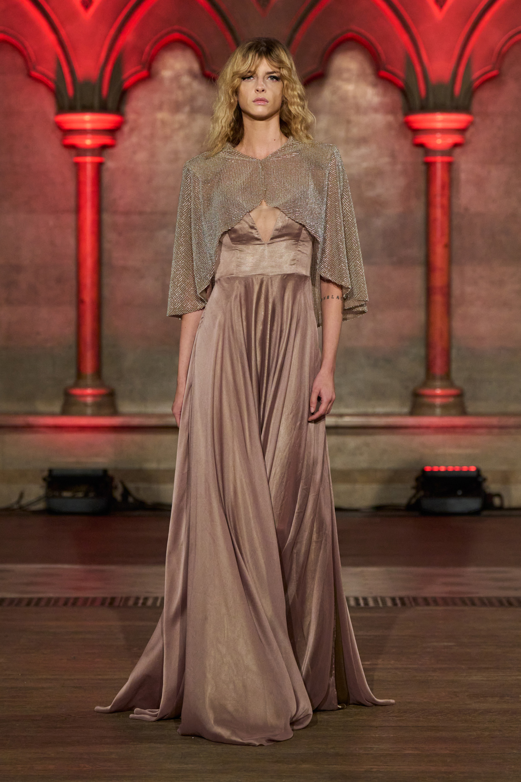 Mia Kostov Spring 2026 Couture Fashion Show
