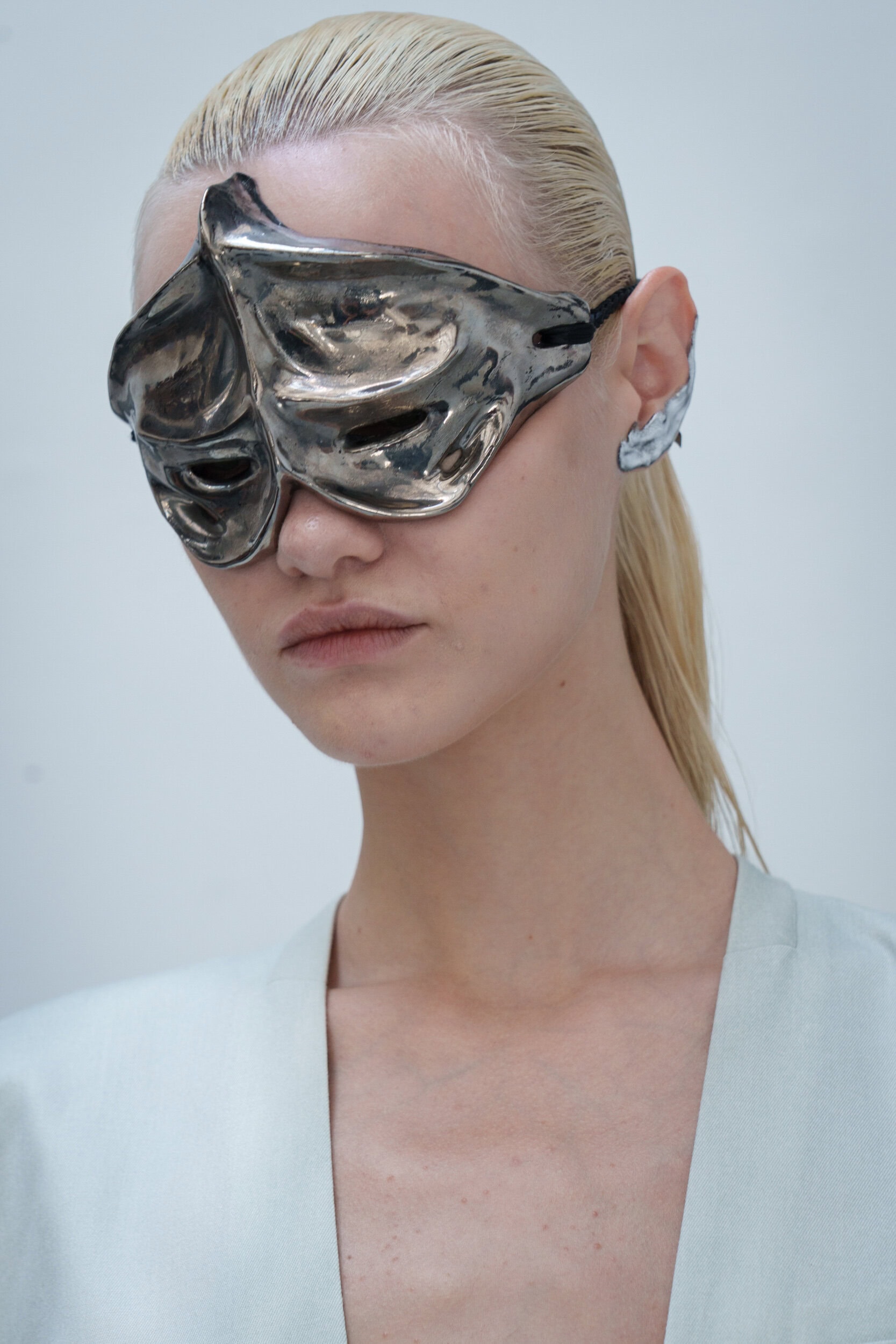 Yuima Nakazato Fall 2025 Couture Fashion Show Backstage