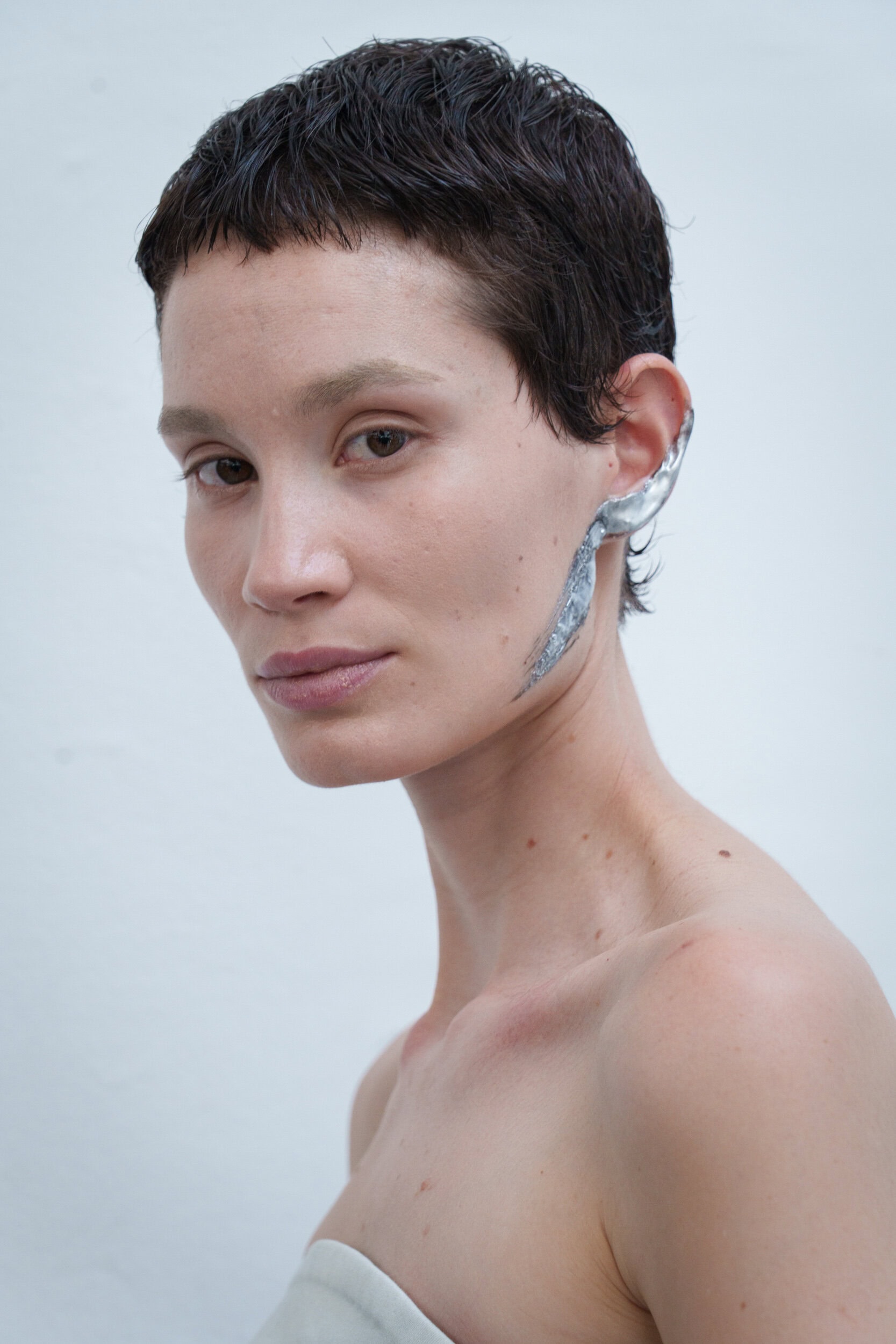 Yuima Nakazato Fall 2025 Couture Fashion Show Backstage
