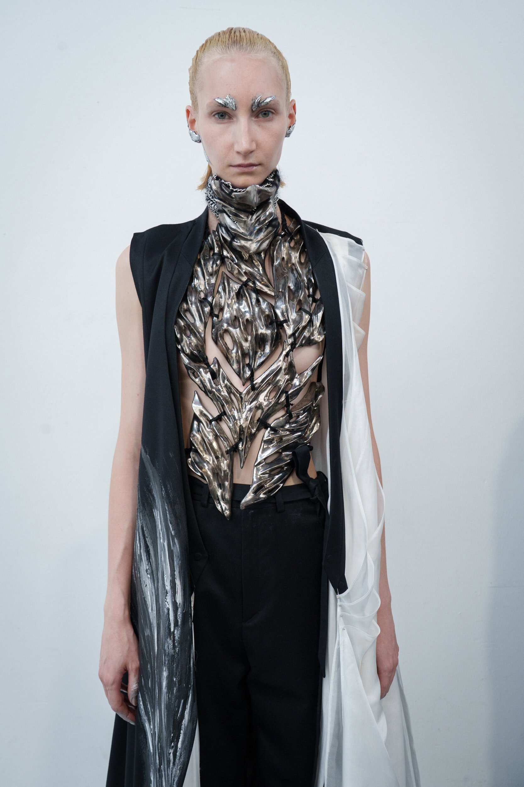 Yuima Nakazato Fall 2025 Couture Fashion Show Backstage