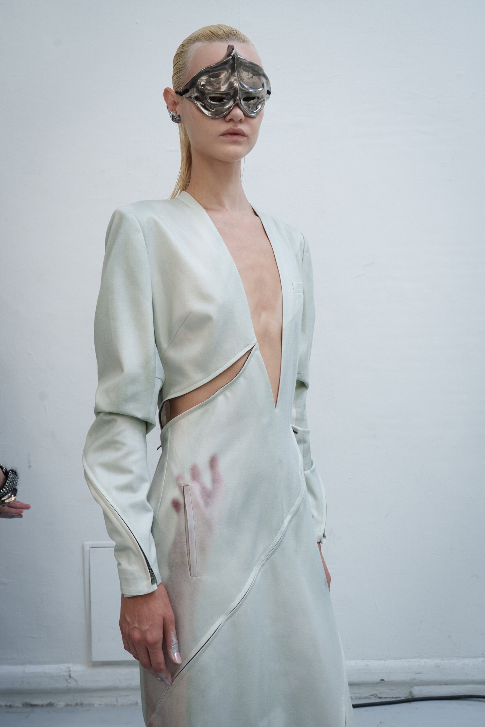 Yuima Nakazato Fall 2025 Couture Fashion Show Backstage